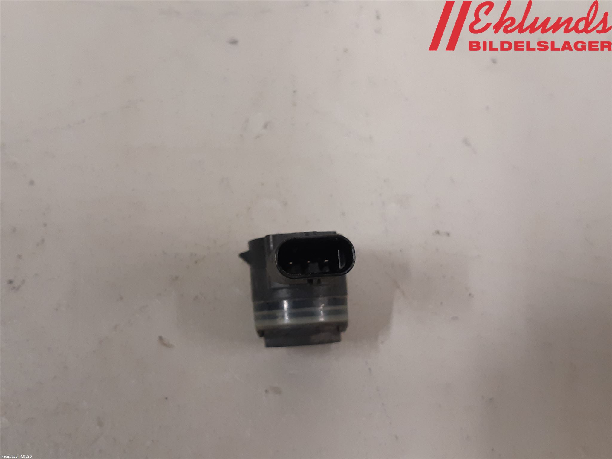 Volkswagen VW TOURAN 16- Parkeringshjälp Frontsensor