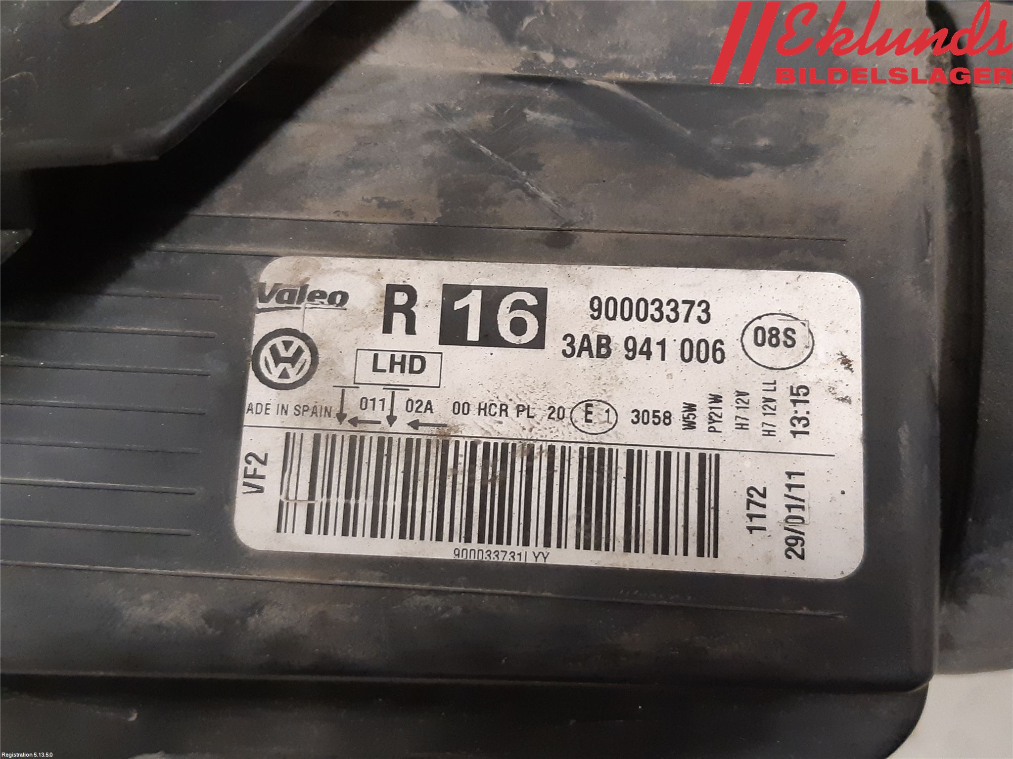 Volkswagen VW PASSAT 11-14 Strålkastare Höger