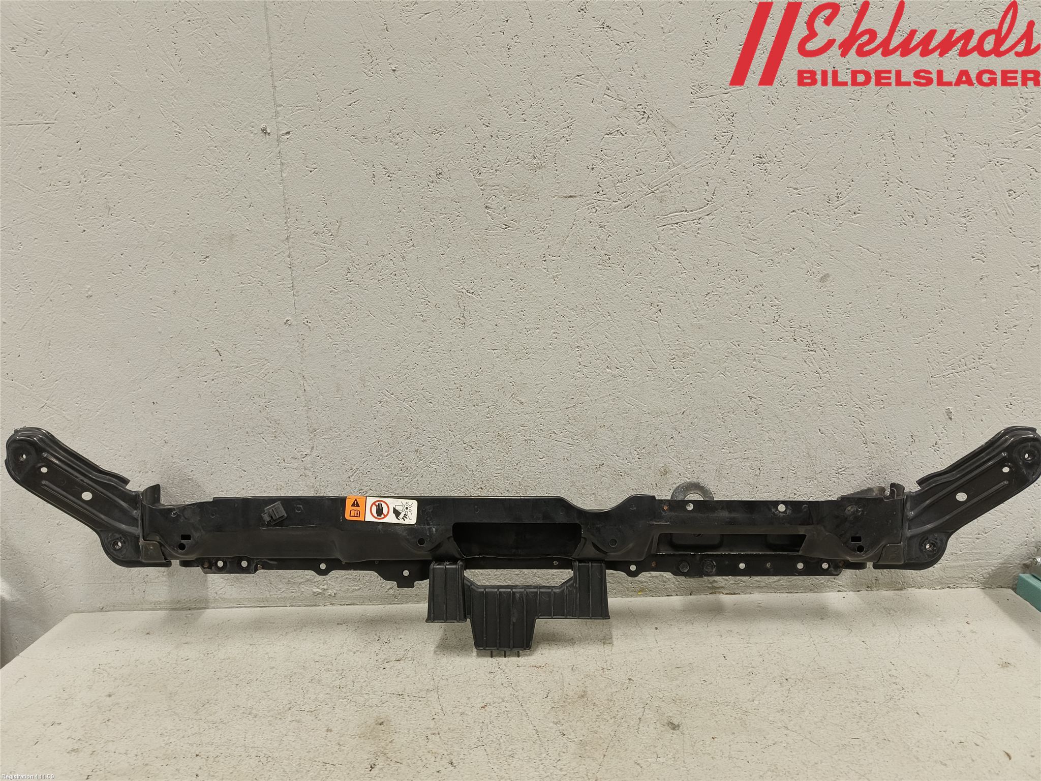 Kia CEED 12-18 Front Huvlåsplåt-Balk