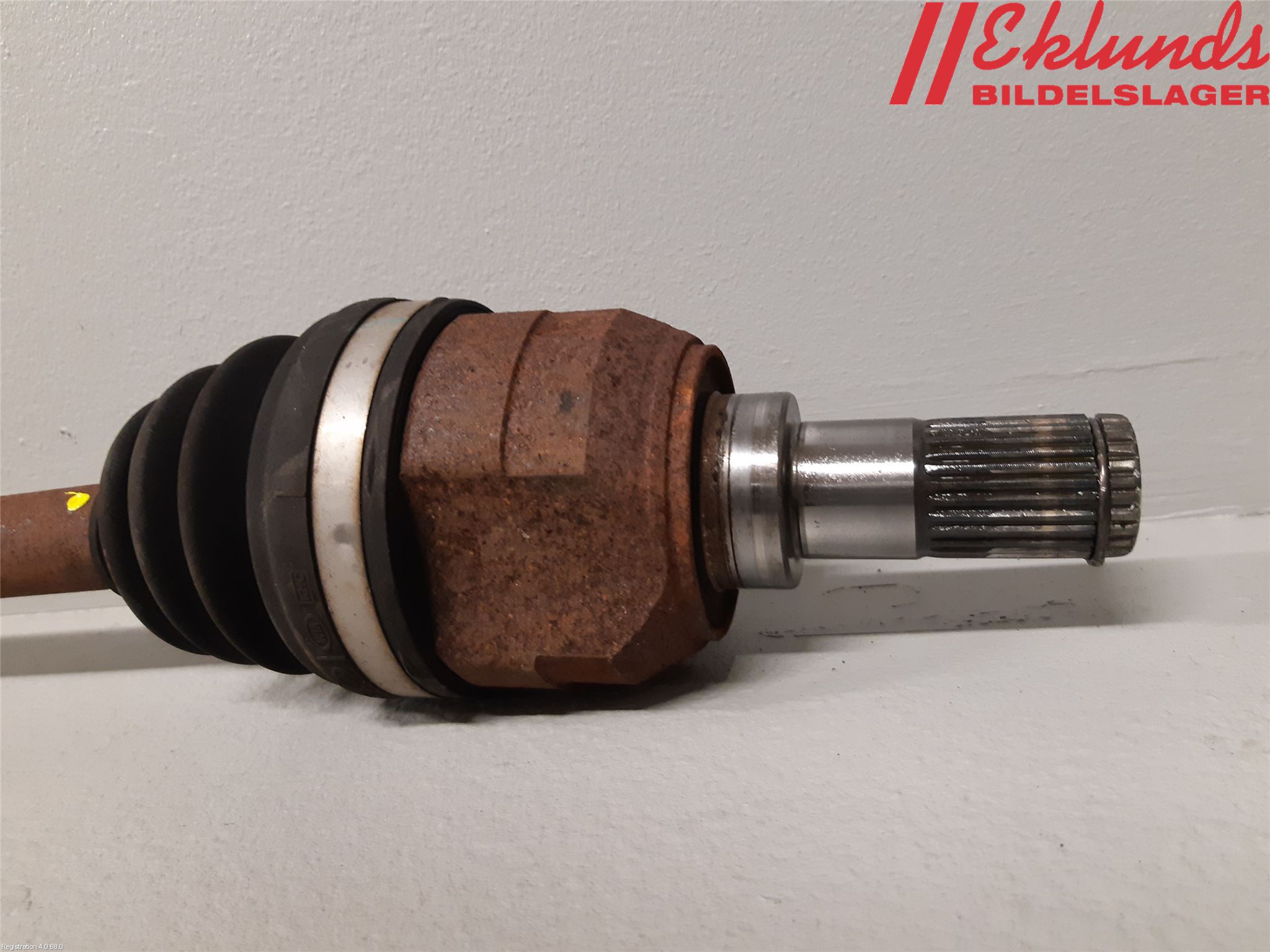 Kia VENGA 10-19 Drivaxel Fram Höger