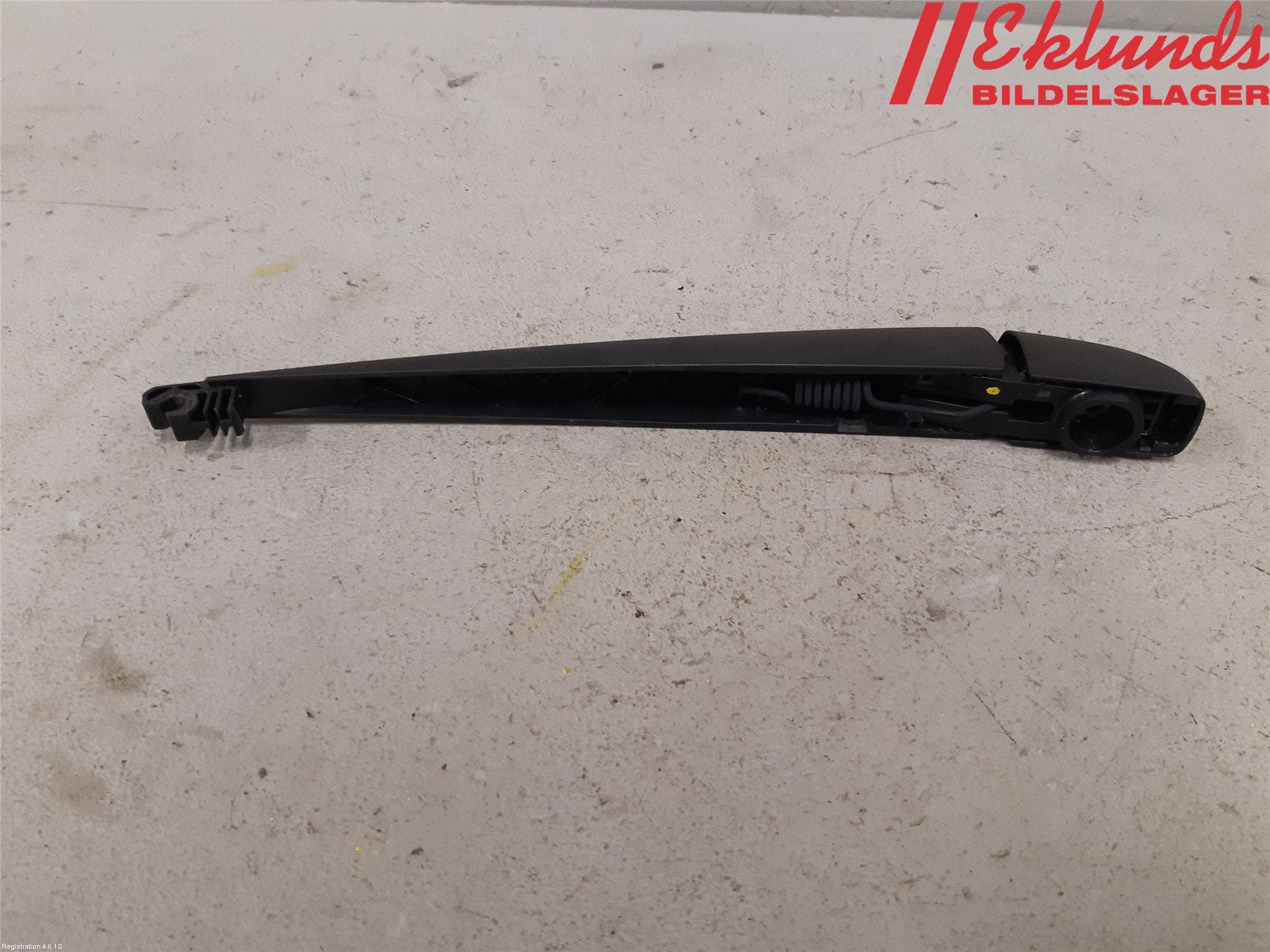 Toyota C-HR 16-23 Torkararm-Bakruta