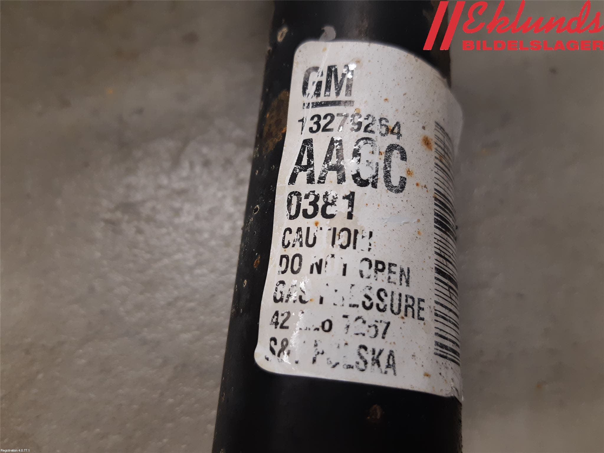 Opel ASTRA J 10-15 Stötdämpare Bak