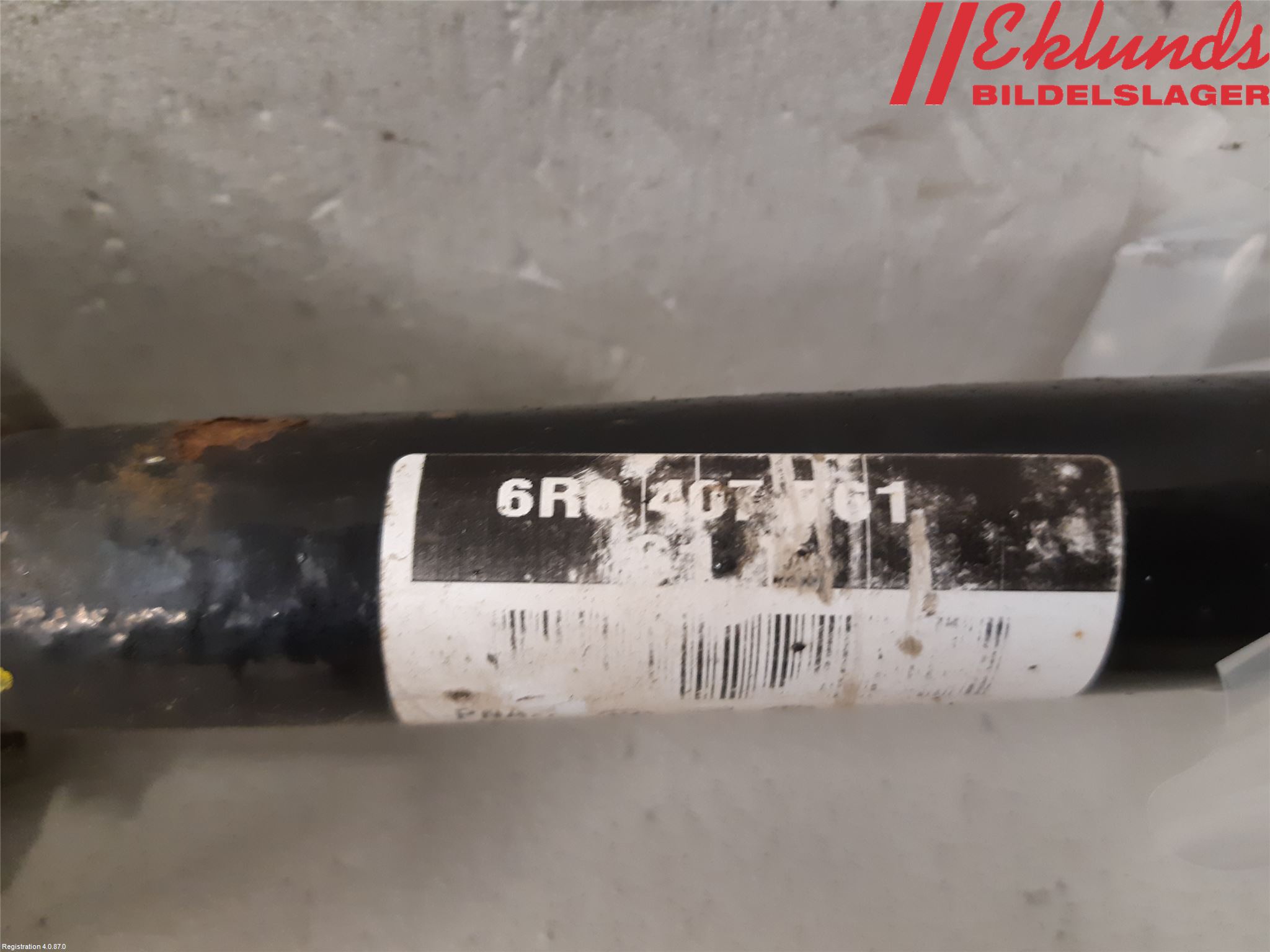 Volkswagen VW POLO 10-17 Drivaxel Fram Vänster