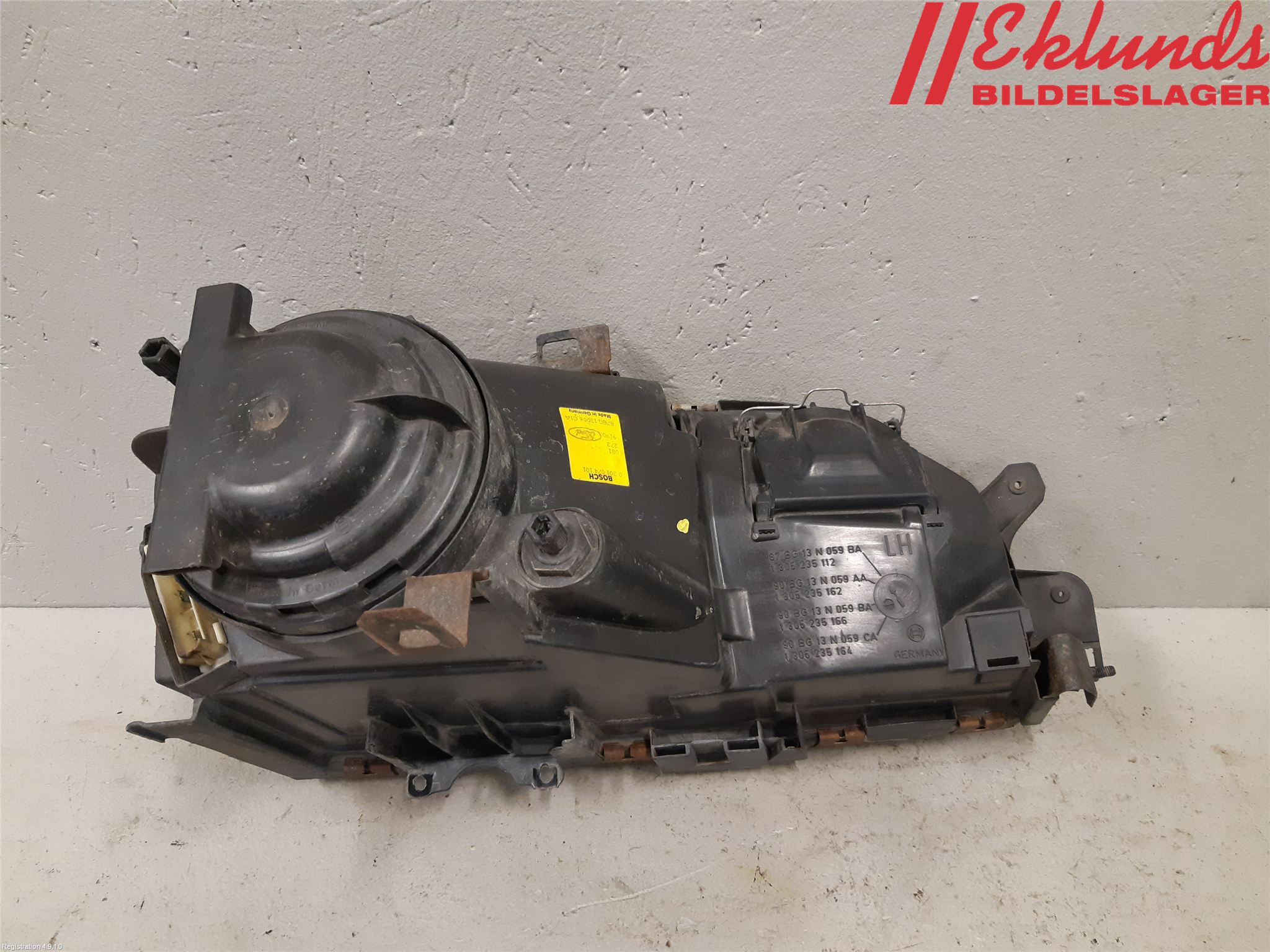 Ford SIERRA     87-93 Strålkastare Vänster