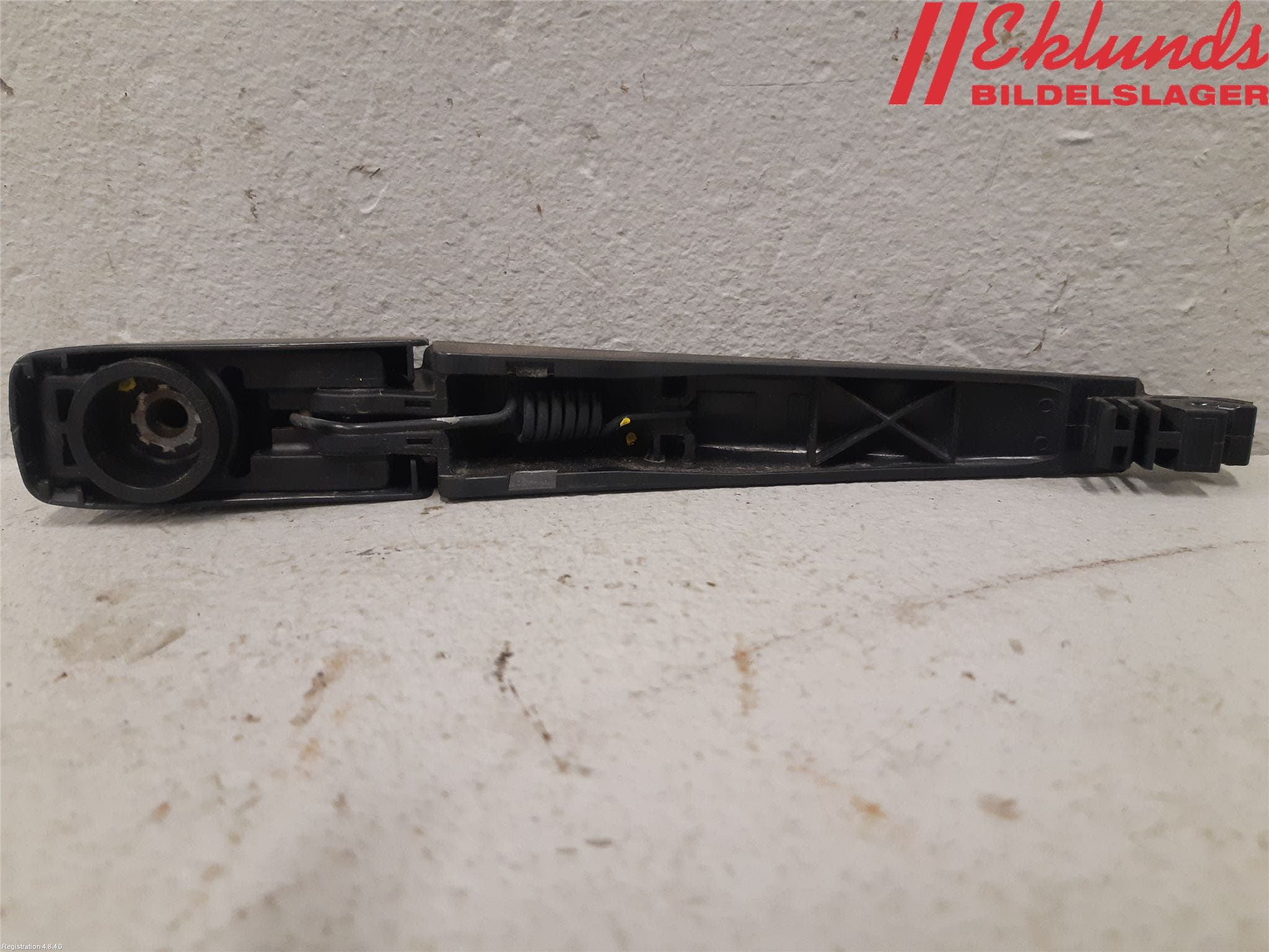 Toyota AURIS 13-19 Torkararm-Bakruta