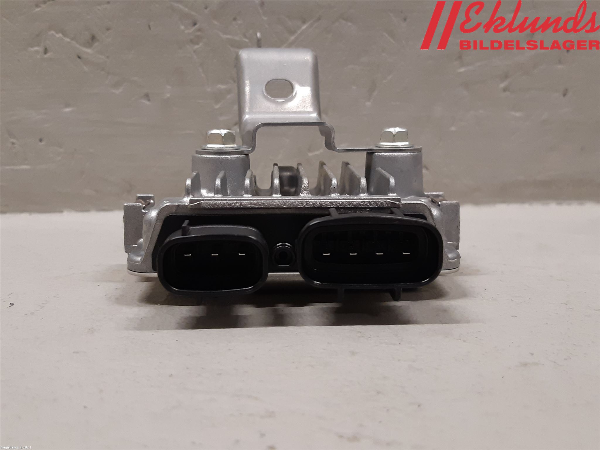 Toyota YARIS XP21 20- Styrenhet Bränslepump