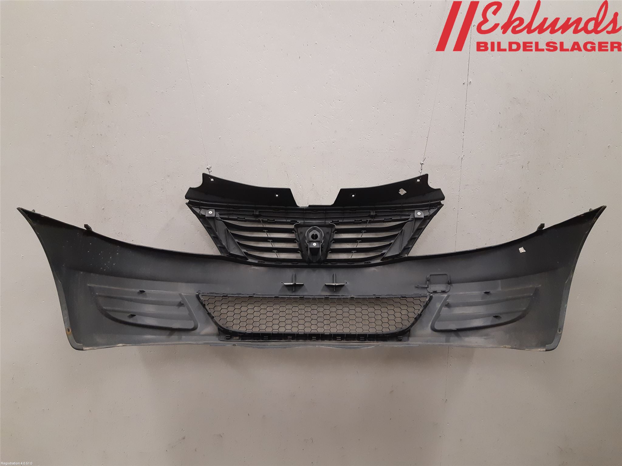 Dacia LOGAN MCV/STEPWAY Stötfångarbeklädnad Fram