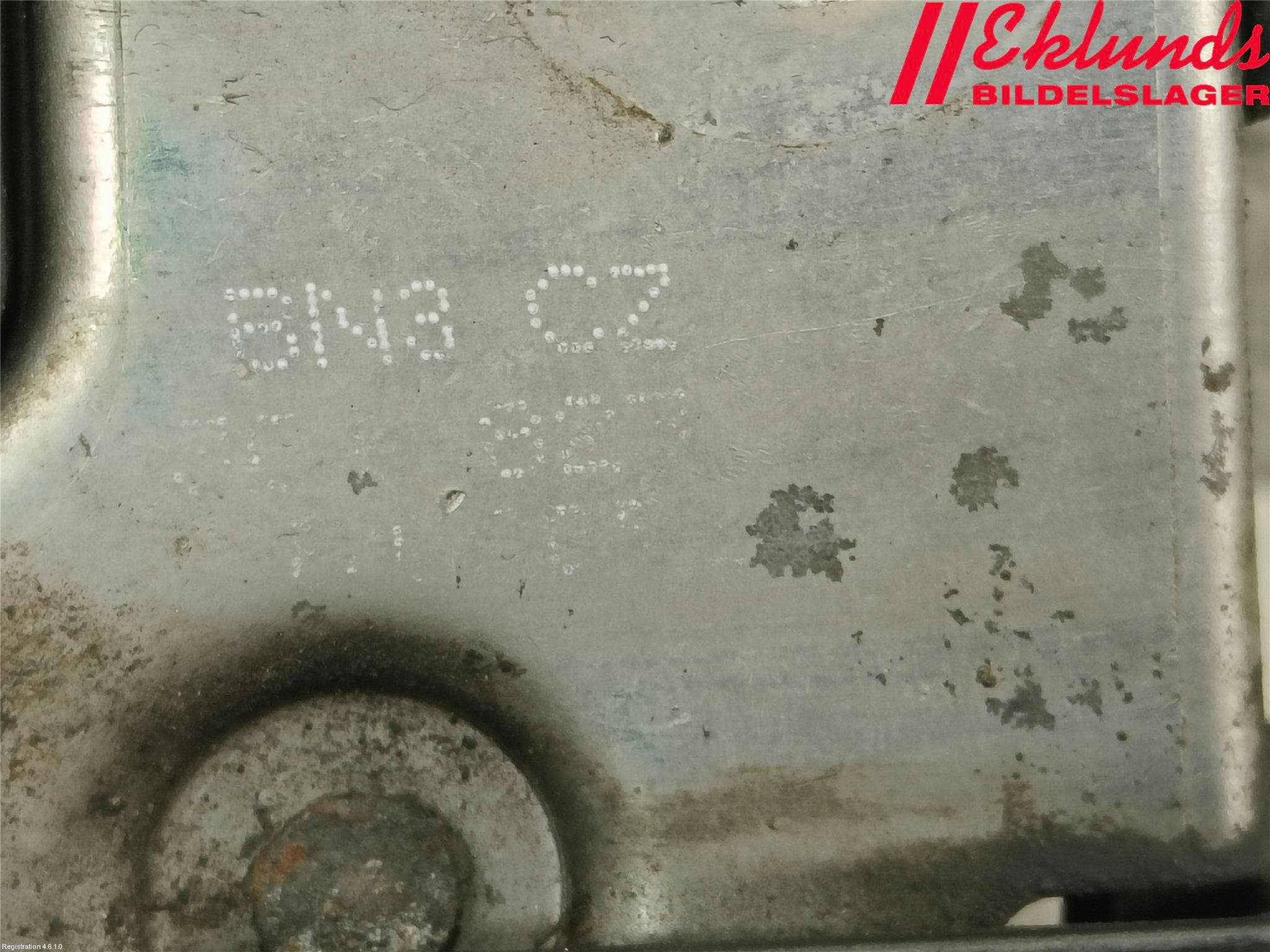 Volkswagen VW PASSAT 05-11 Huvlås