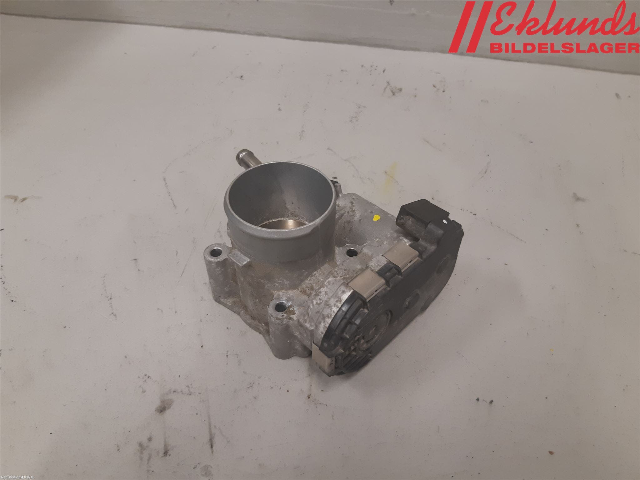 Kia RIO 12-16 Injspjällhus