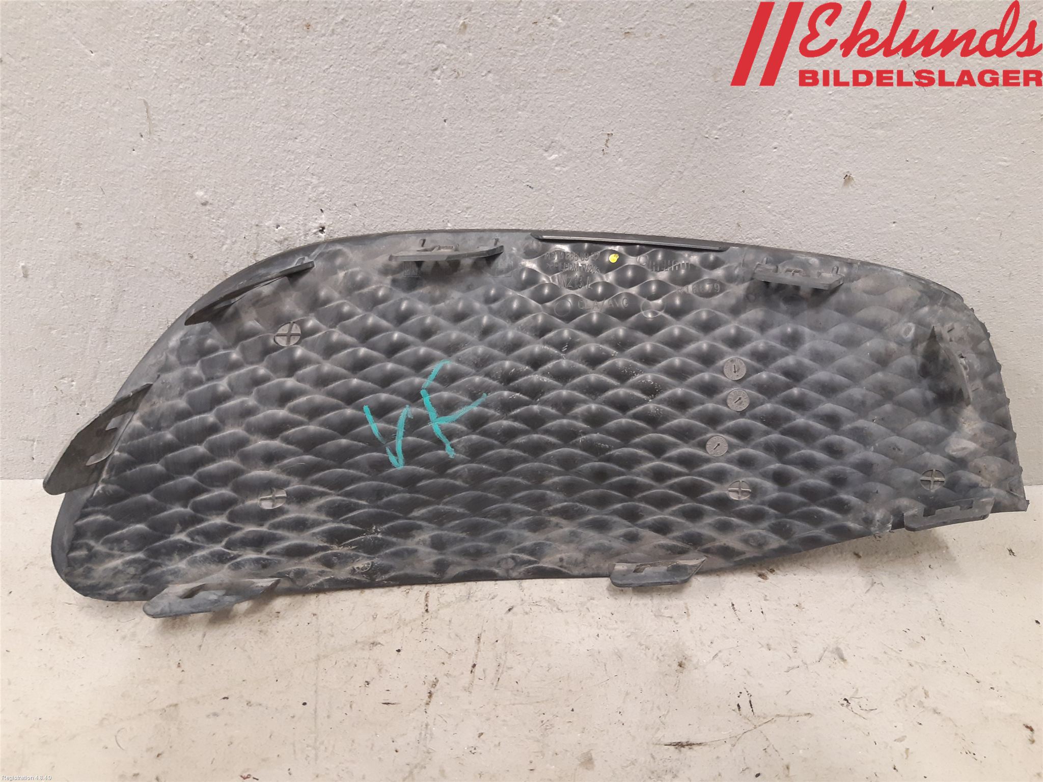 Mercedes-Benz MB E-KLASS (W213) 16-23 Stöt Utfyllnad-List-Grill