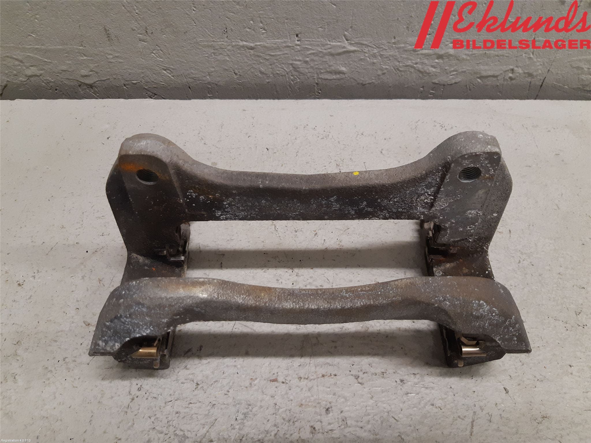 Lexus NX 340h/450h+ 21- Bromsokshållare