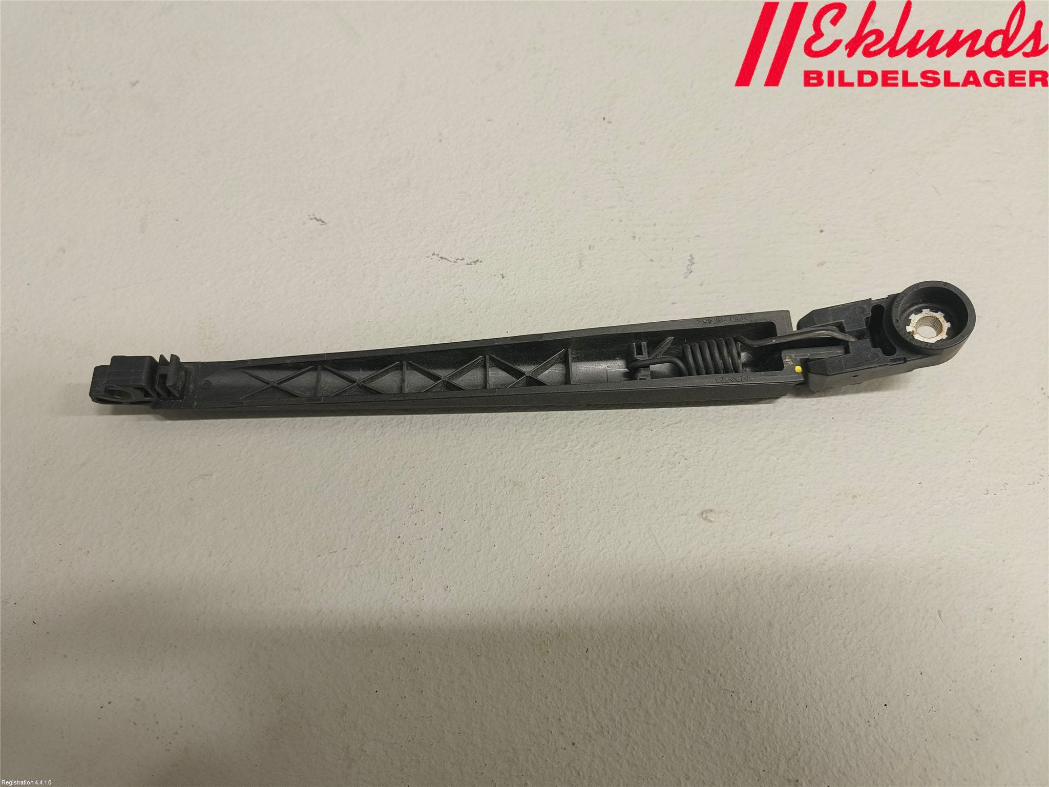 Mazda 3 III 14-19 Torkararm-Bakruta