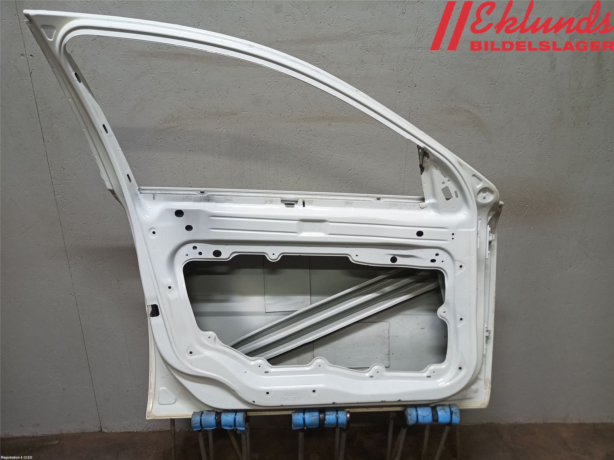 Volvo V70 08-13 Dörr Fram Vänster