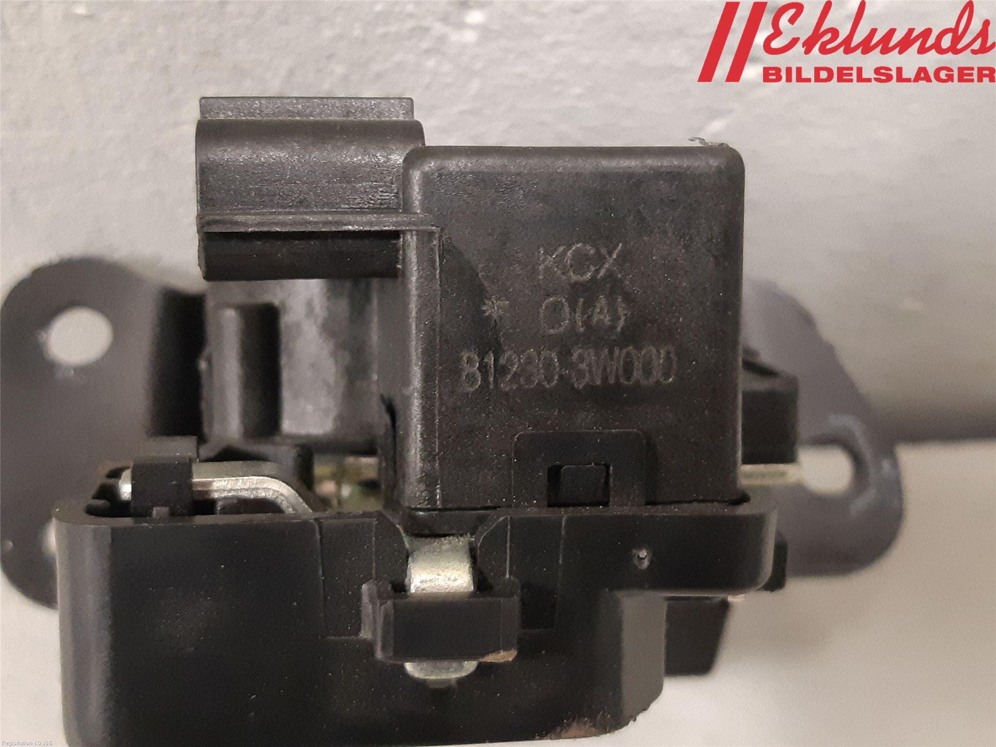 Kia SPORTAGE (SL) 11-15 Låskista Baklucka