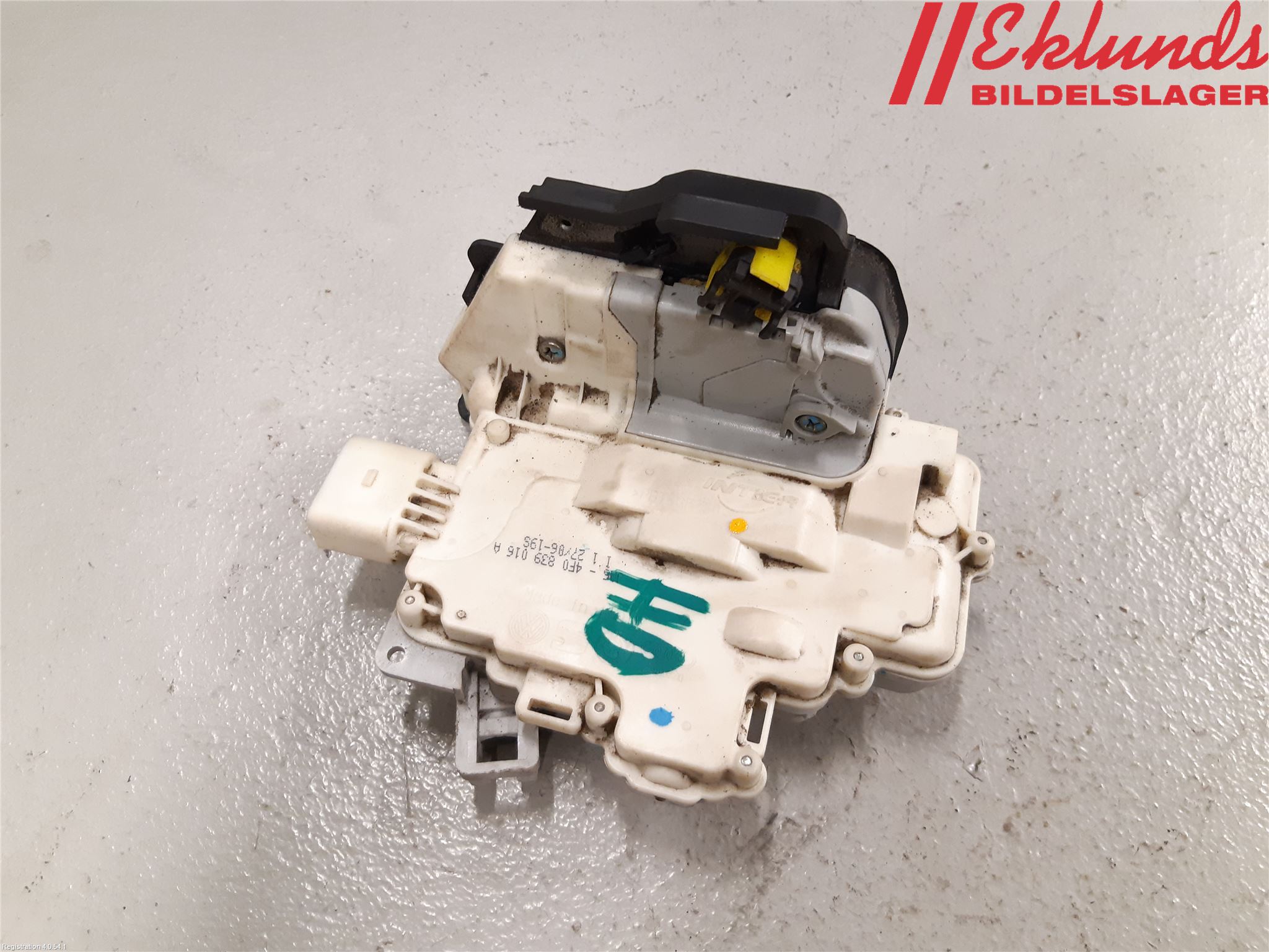 Audi A6/S6     05-11 Låskista-Dörrlås