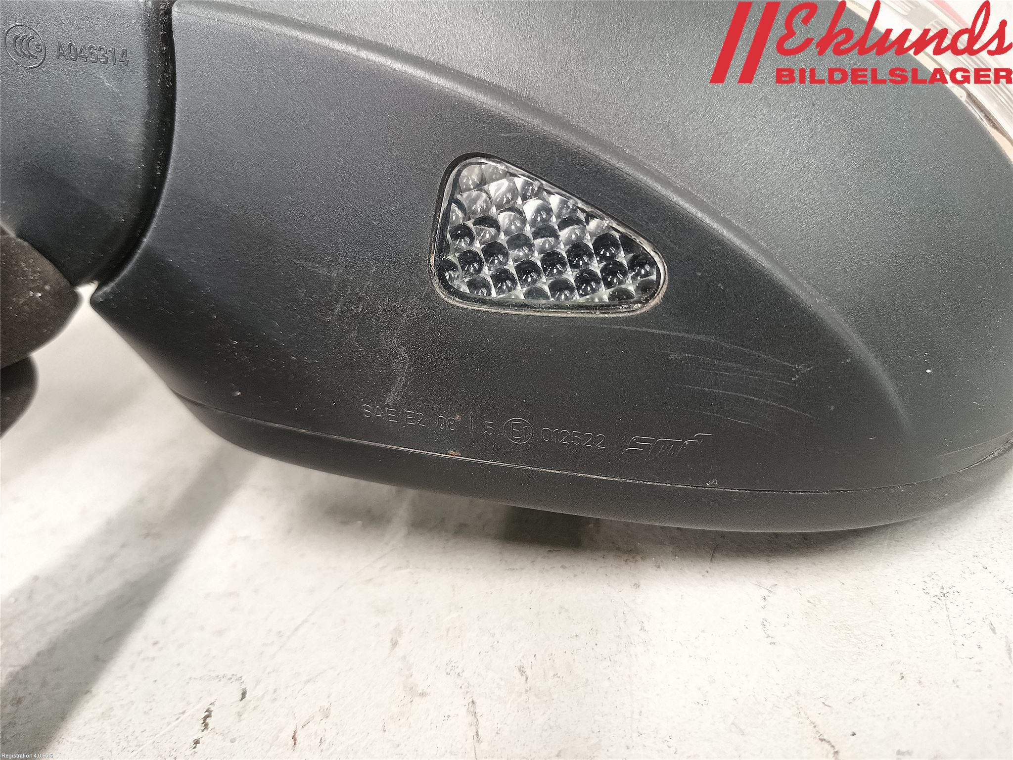 Volkswagen VW PASSAT 11-14 Spegel Yttre El Vä