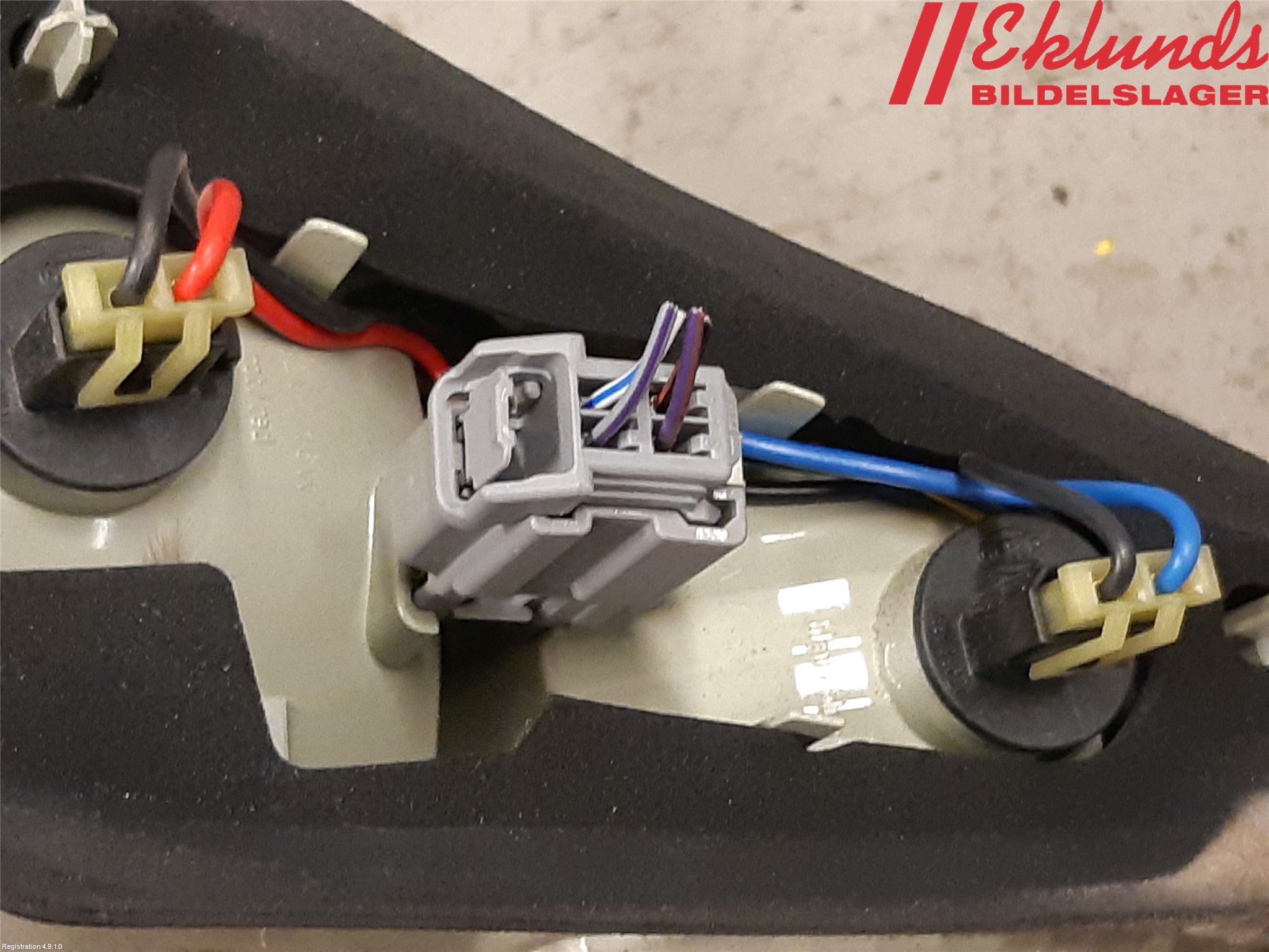 Volvo V70 08-13 Bakljus Lucka Vä