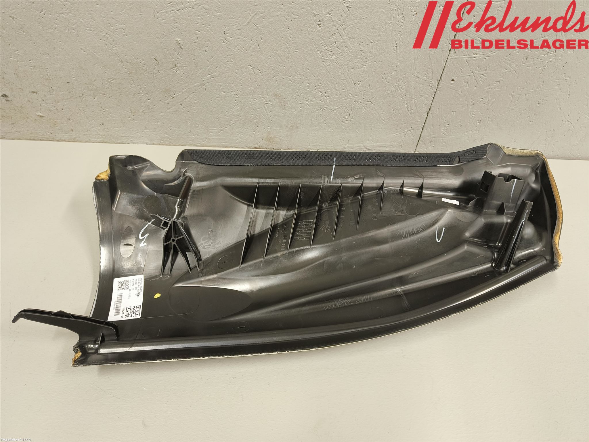 BMW 5 G30/G31/F90 17-23 Inredning Stol Bak