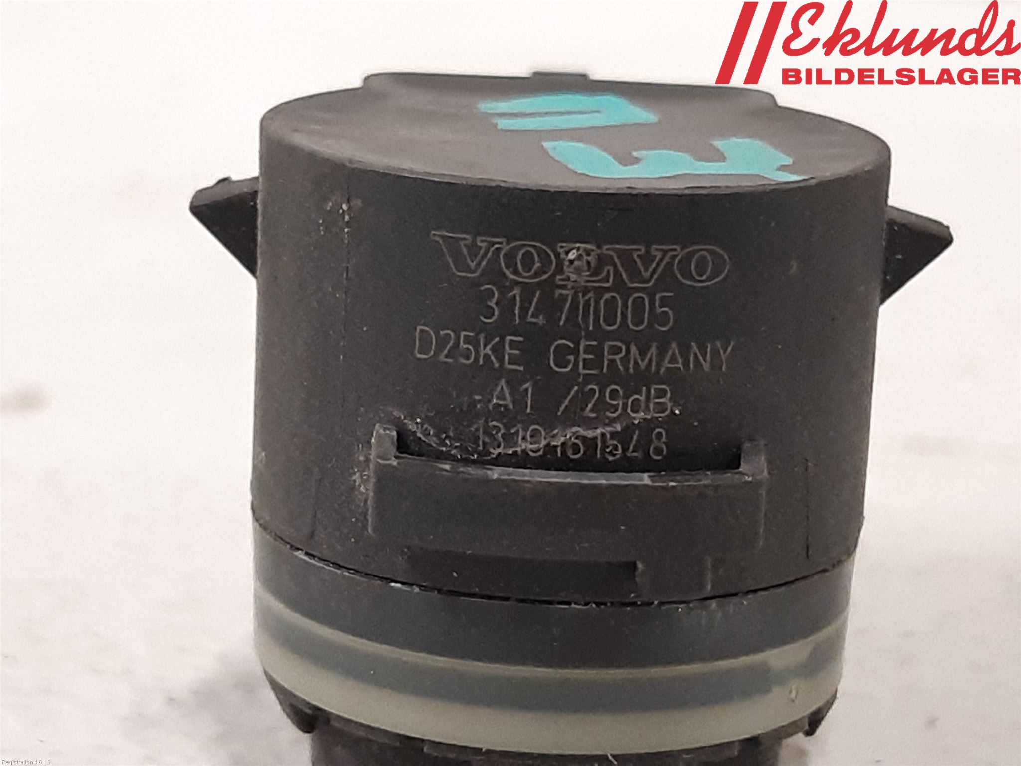 Volvo XC90/RECHARGE 16- Parkeringshjälp Frontsensor