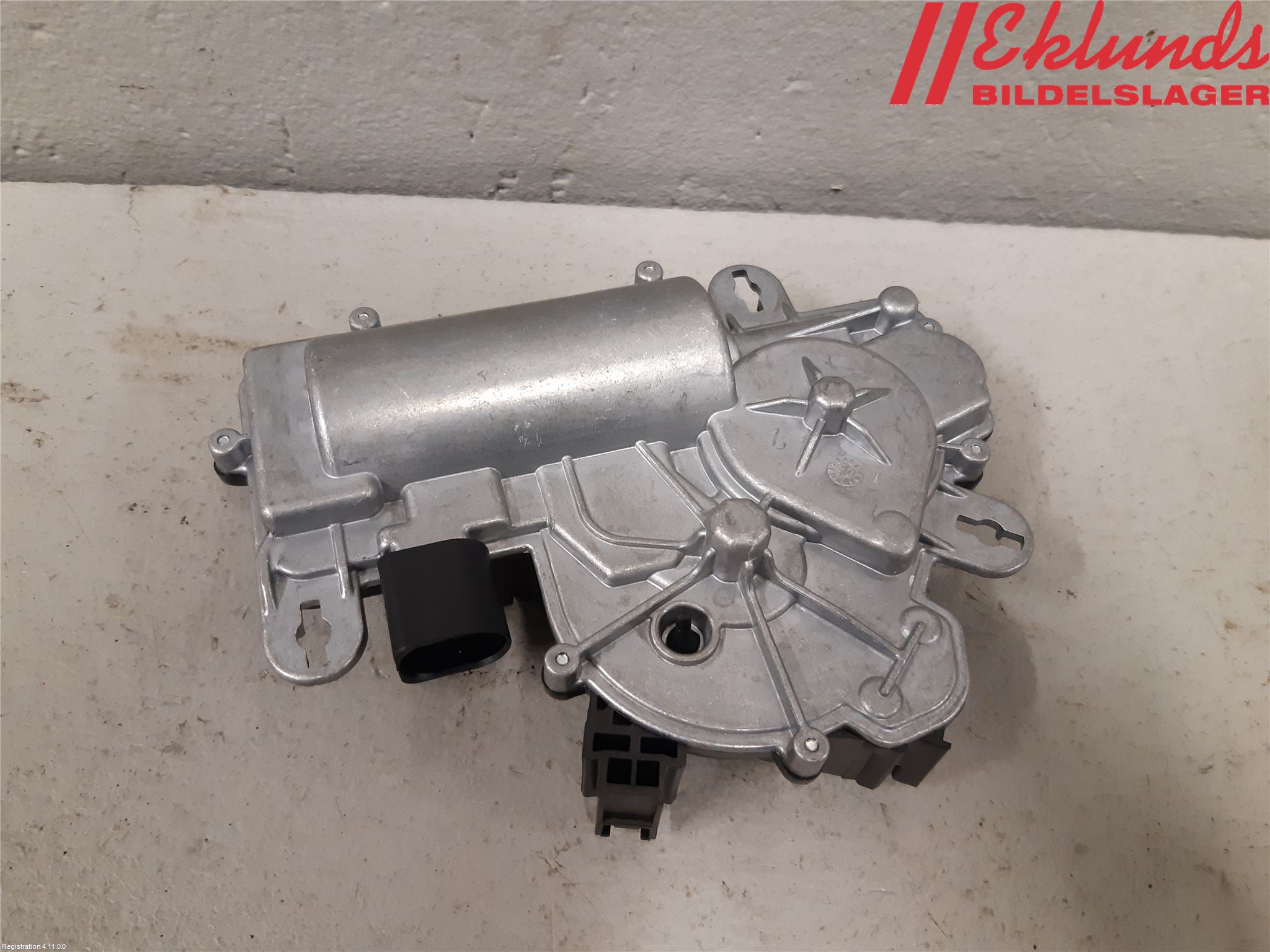 Volkswagen VW PASSAT 15-19 Centrallåsmot Baklucka