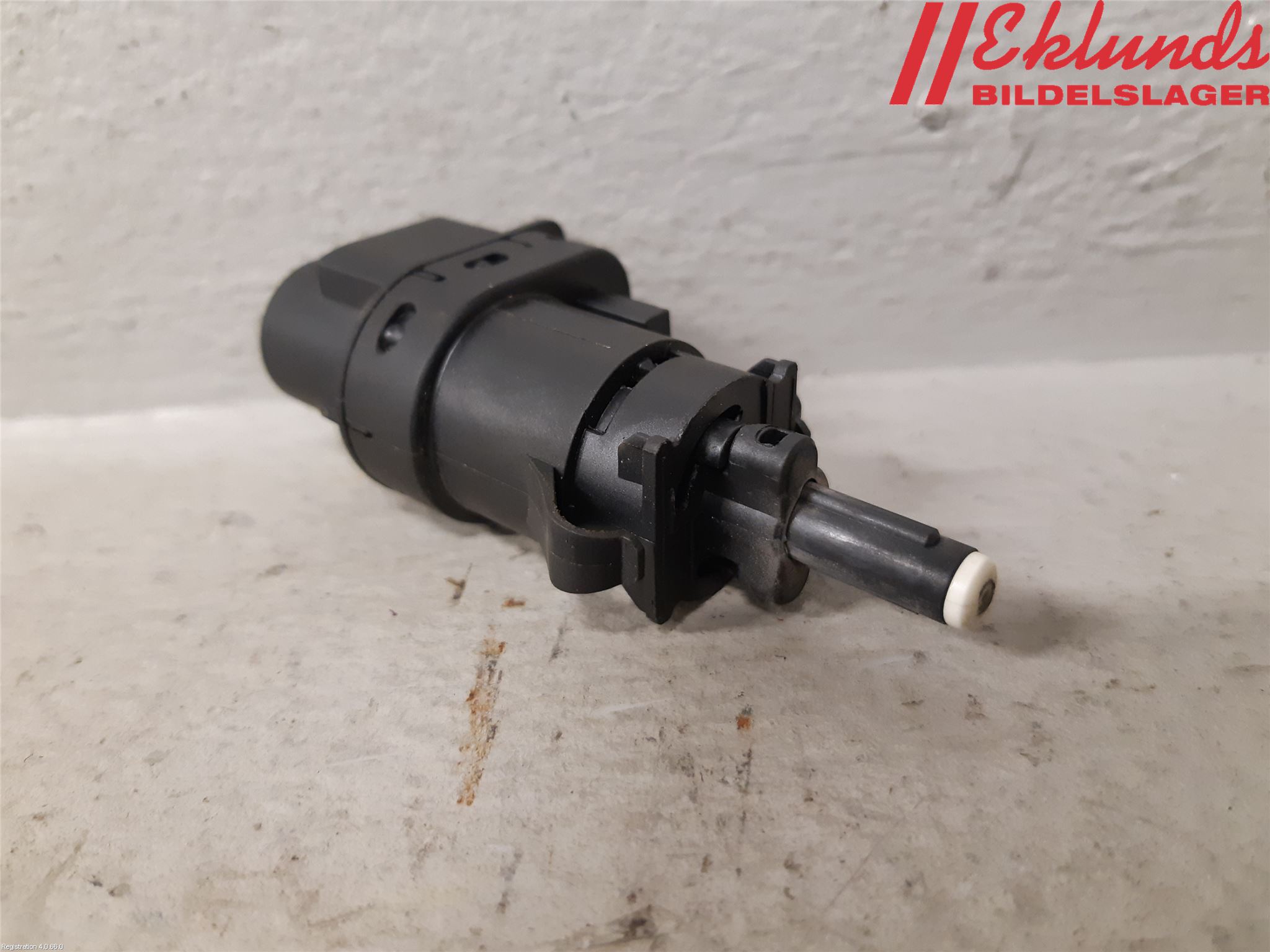 Ford MUSTANG V 05-14 Bromsljuskontakt