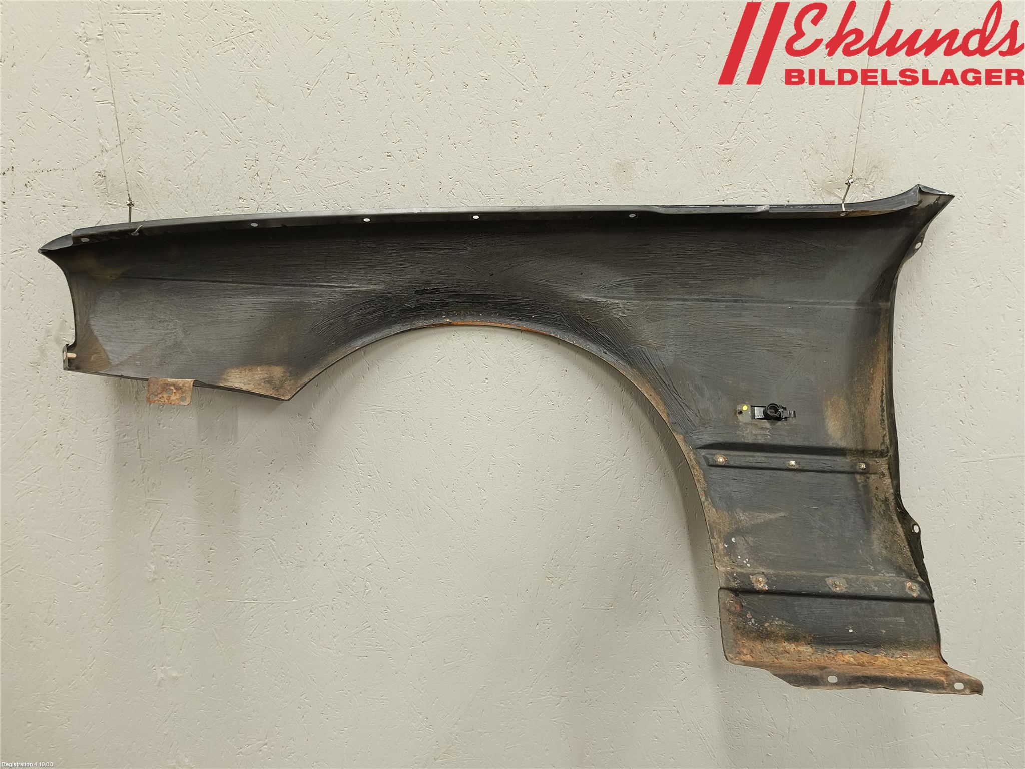 BMW 5 E34      88-96 Skärm Fram Höger