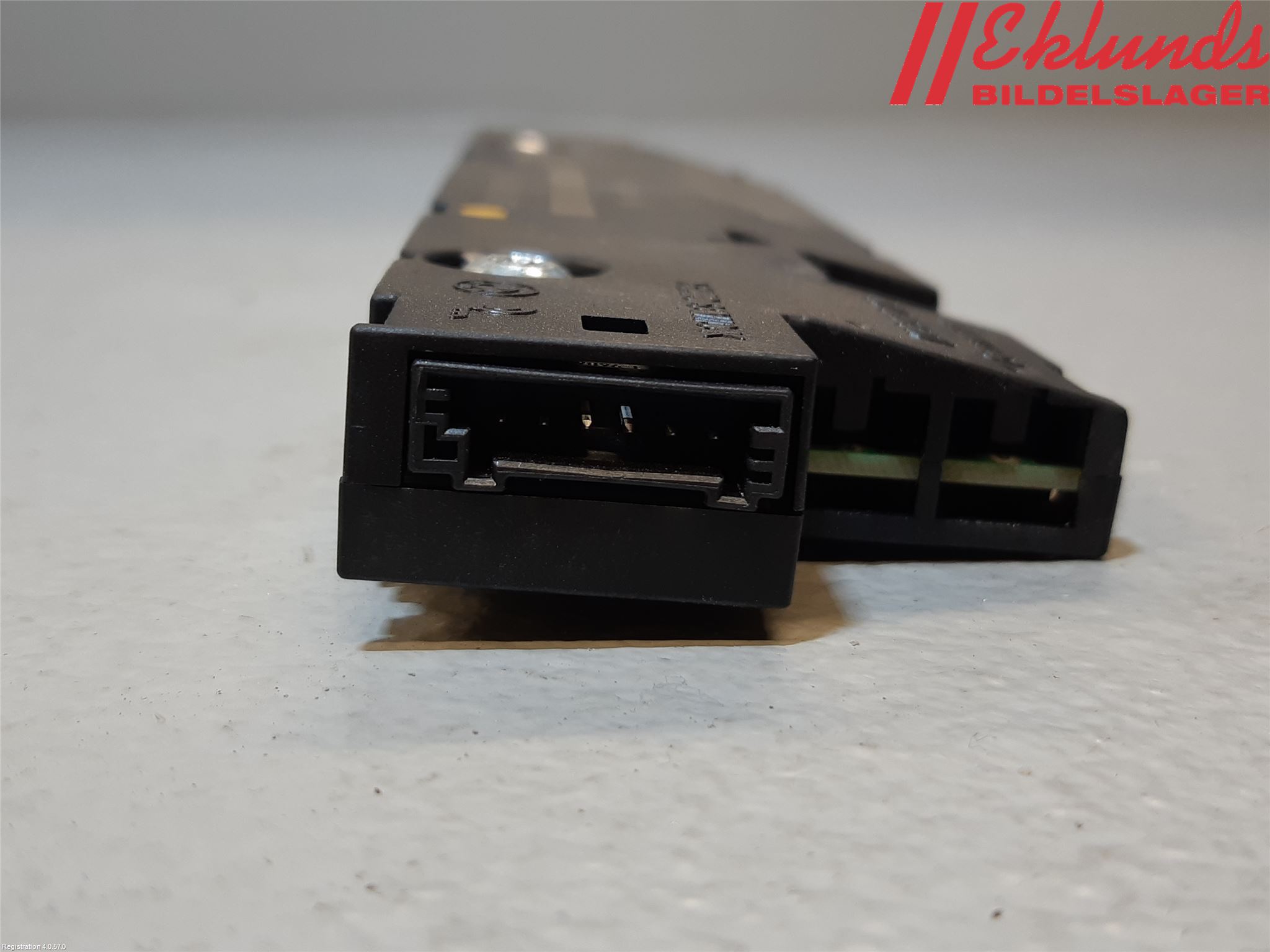 BMW 5 F10/F11/F18 09-17 Antennförstärkare