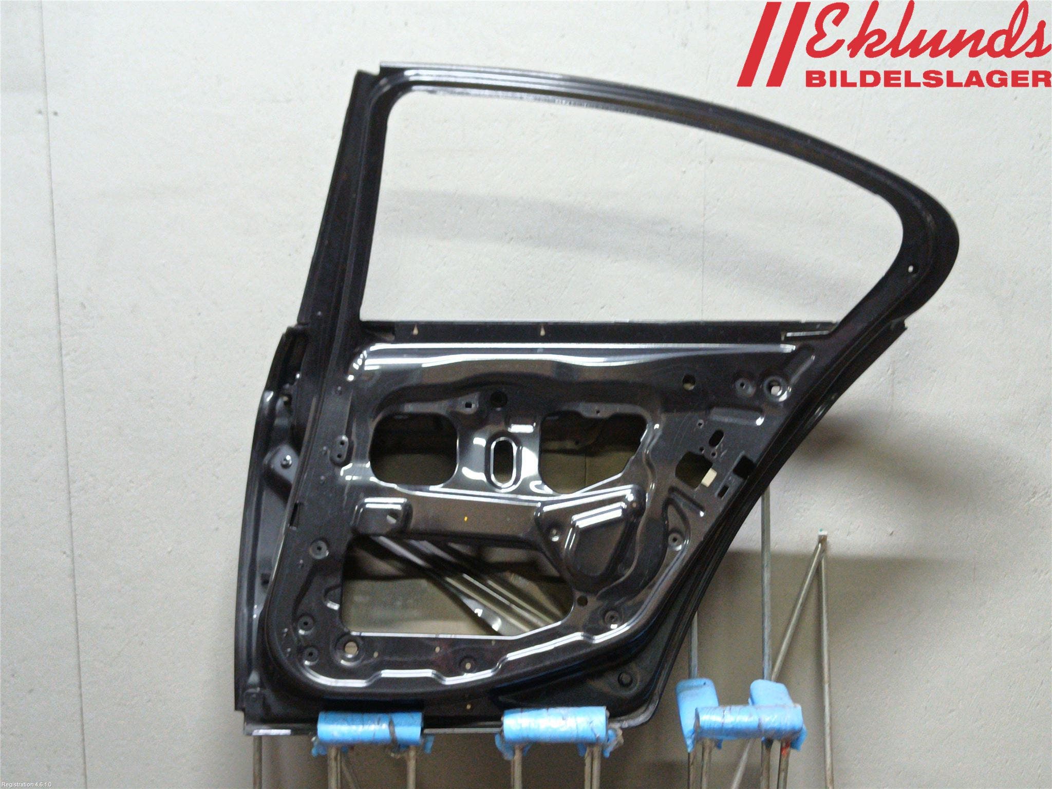 BMW 5 F10/F11/F18 09-17 Dörr Bak Höger