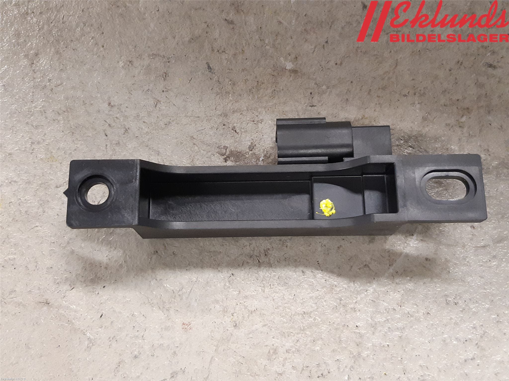 Nissan NAVARA, TREK-1 17-21 Antenn