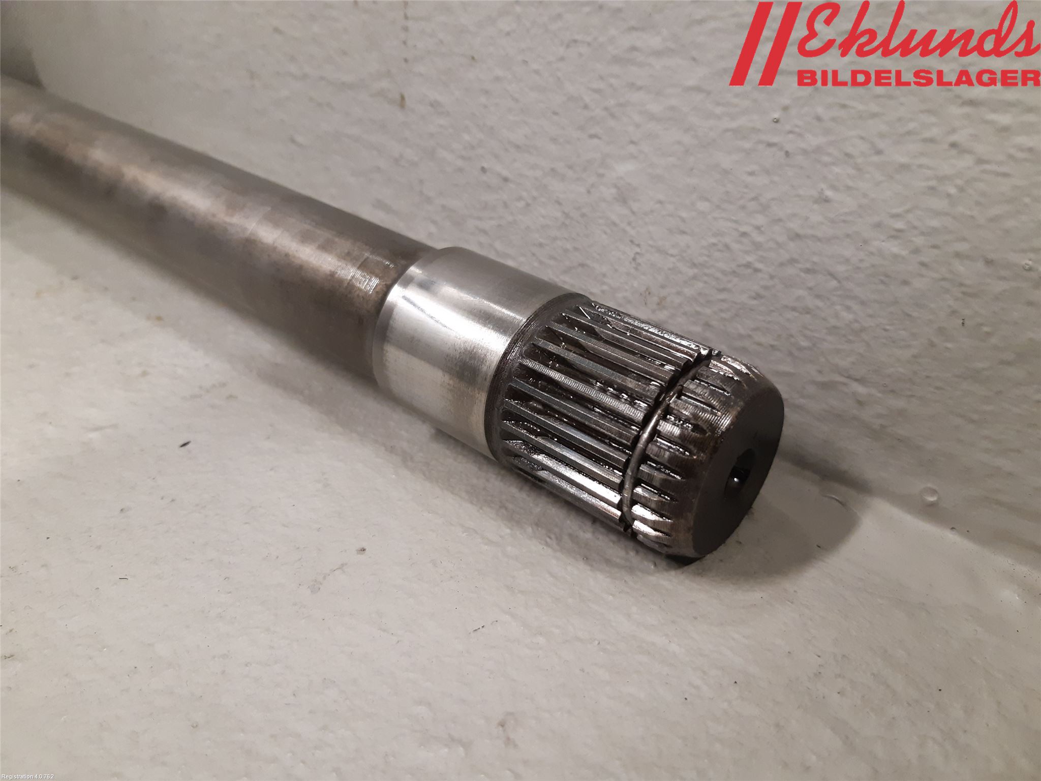 BMW 3 F30/F31/F80 12-19 Drivaxel Fram Höger