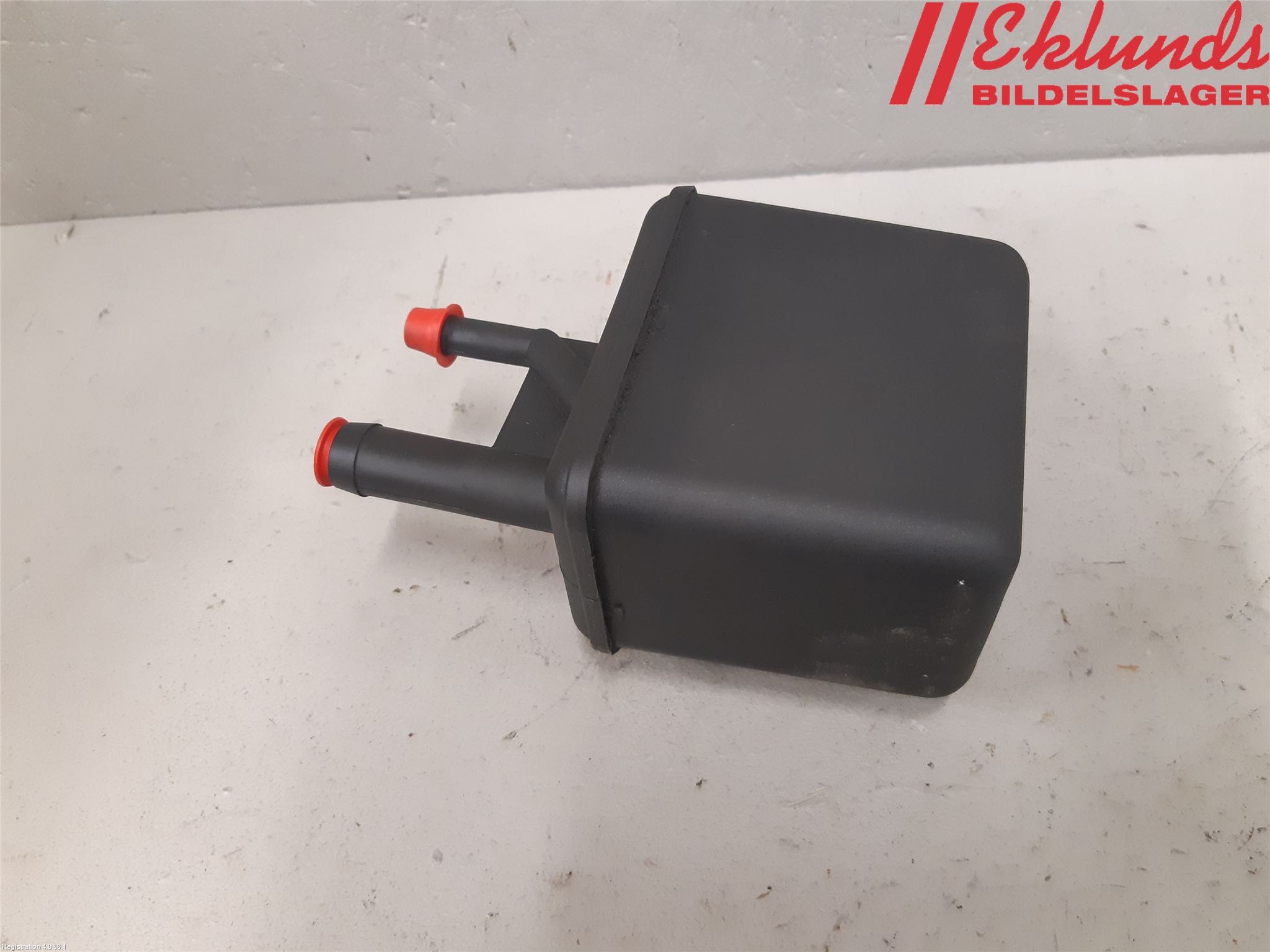 Volvo 940 91-98 Styrservooljebehållare