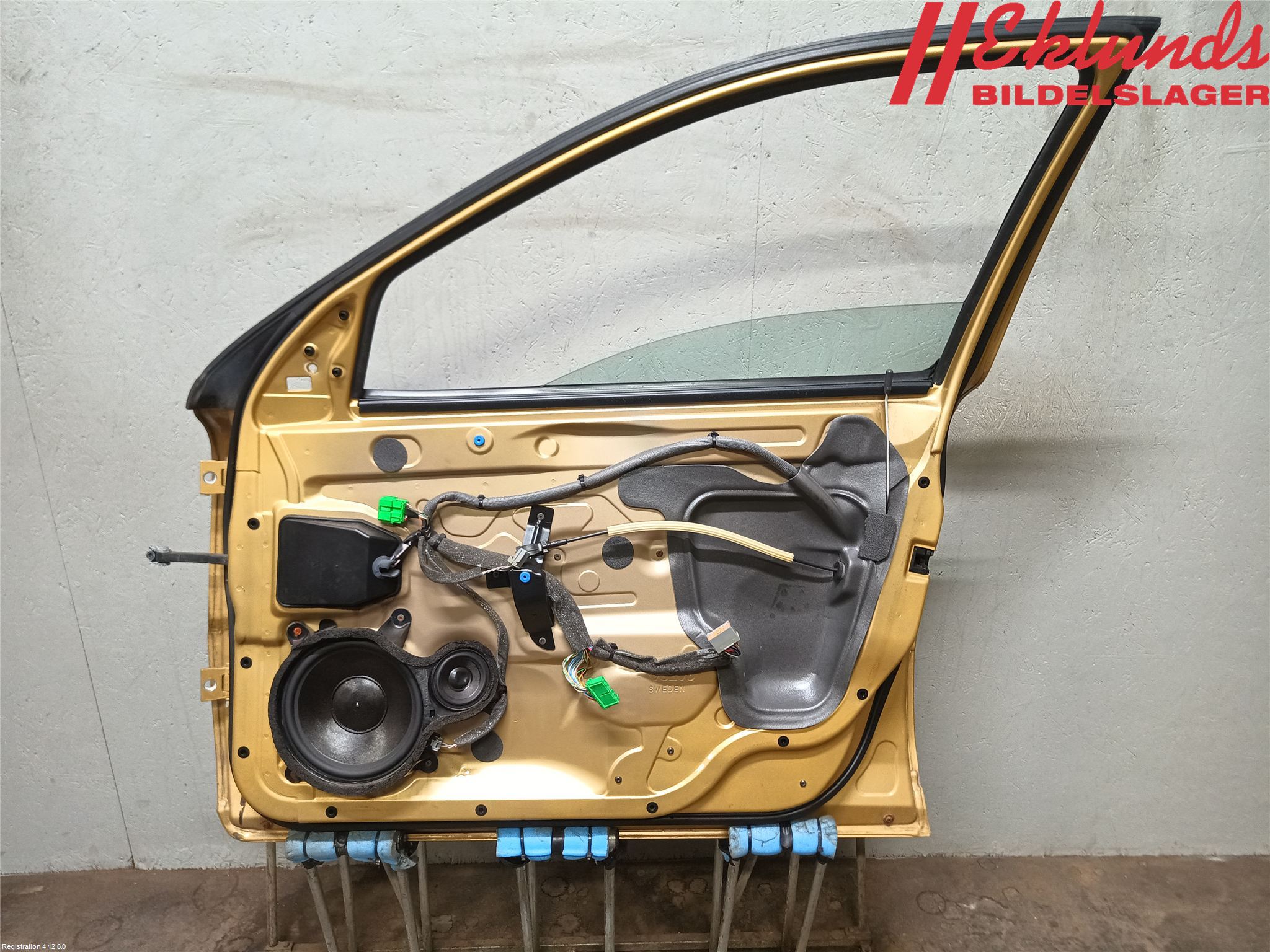 Volvo S60 01-04 Dörr Fram Höger