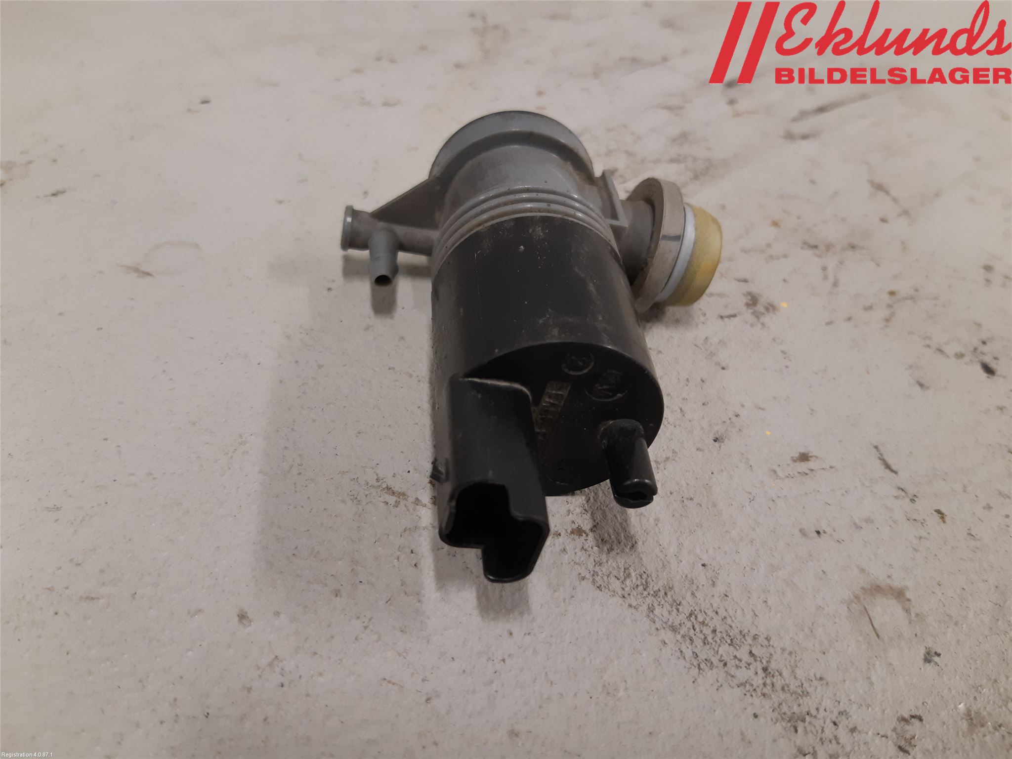 Renault TRAFIC/E-TECH 15- Spolarpump Vindruta