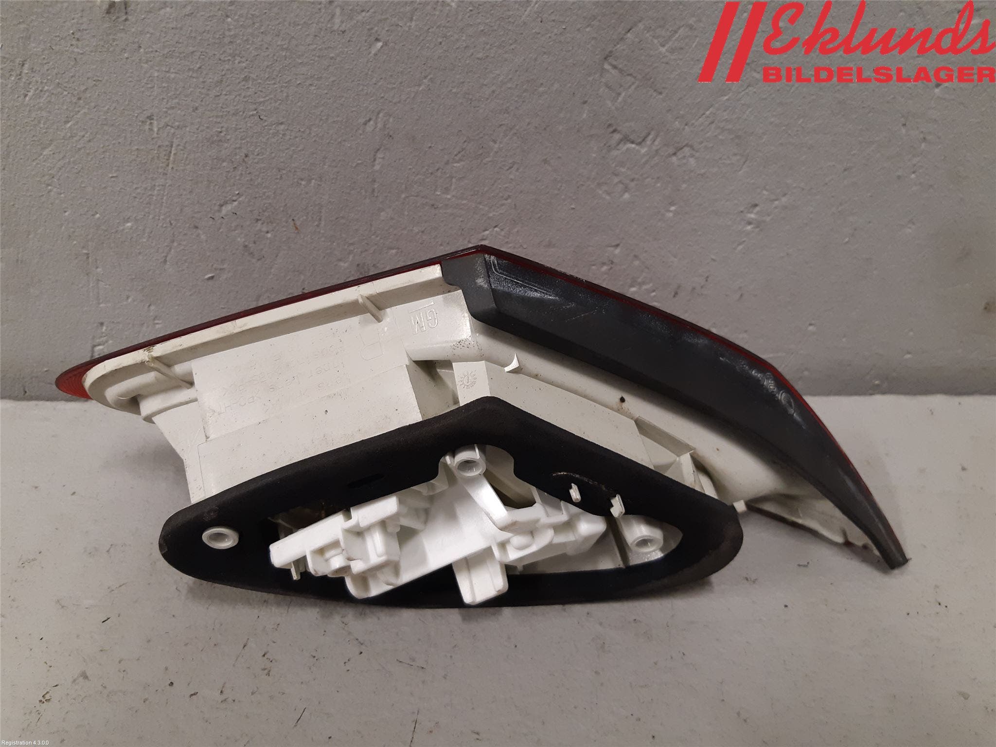 Opel ASTRA J 10-15 Bakljus Lucka Hö