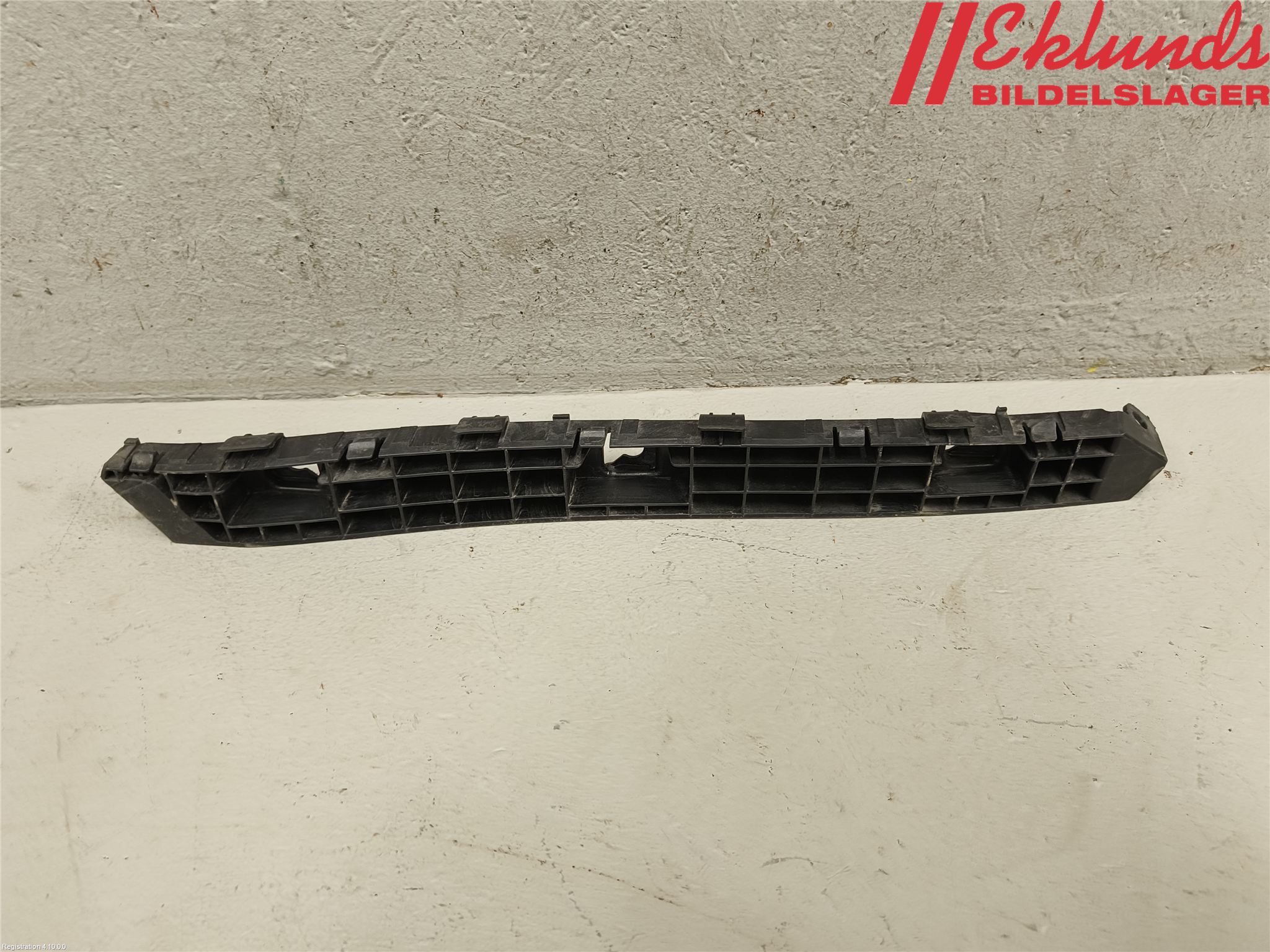 Kia CEED 12-18 Stötfångarfäste Bak Vä