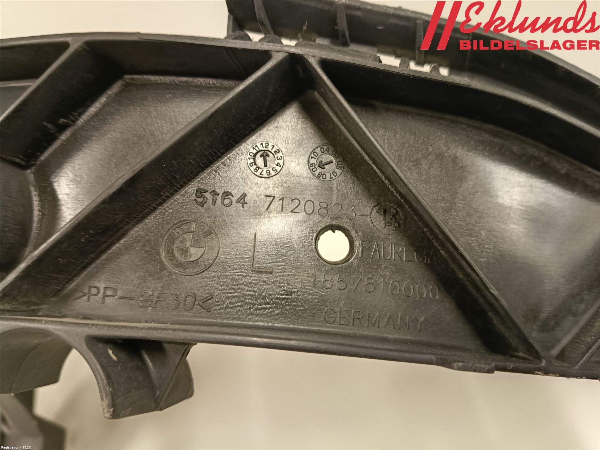 BMW 1 E87/81 5D/3D 03-11 Strålkast Fästsarg