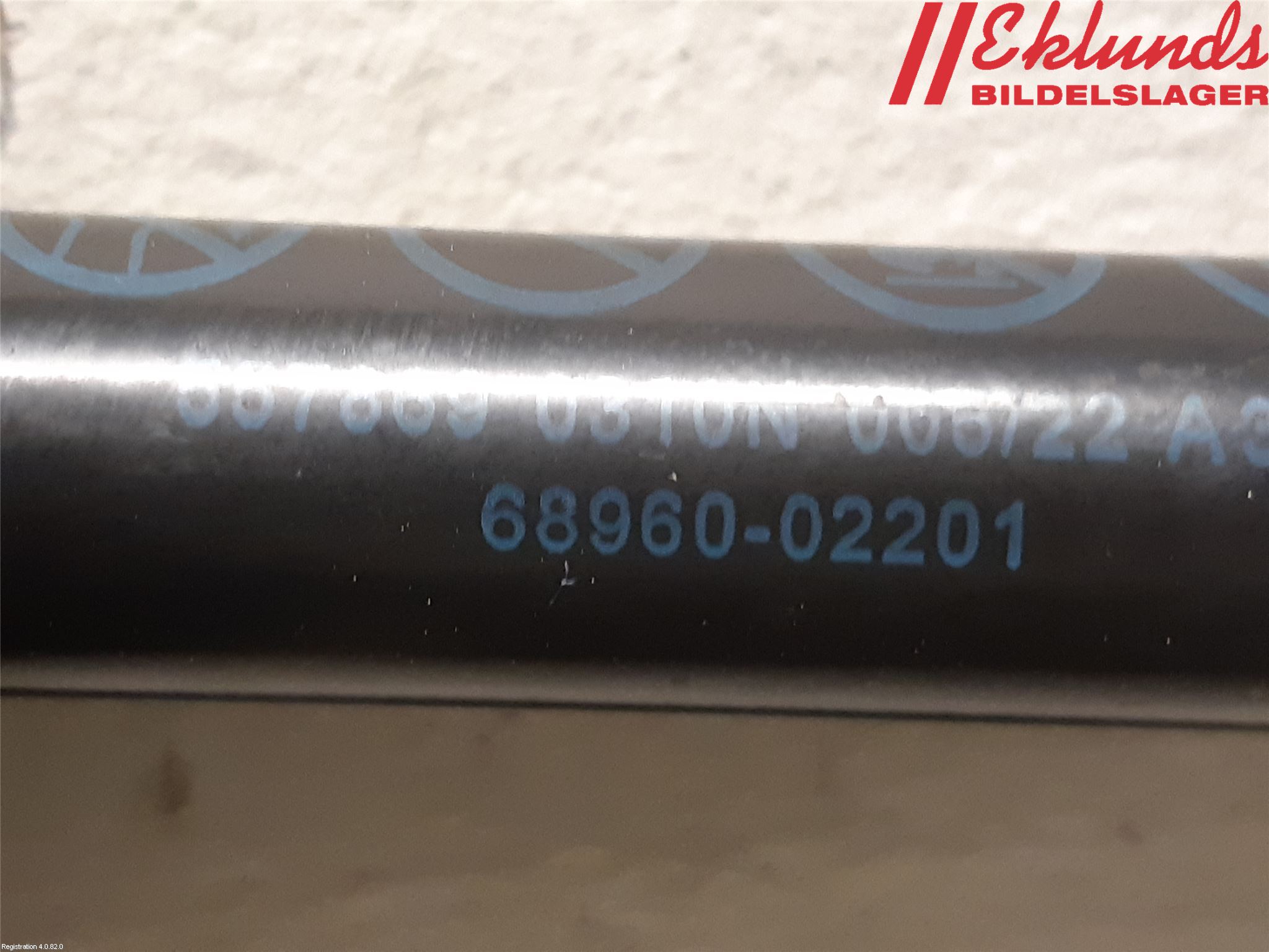 Toyota COROLLA 19- Gasfjäder Baklucka