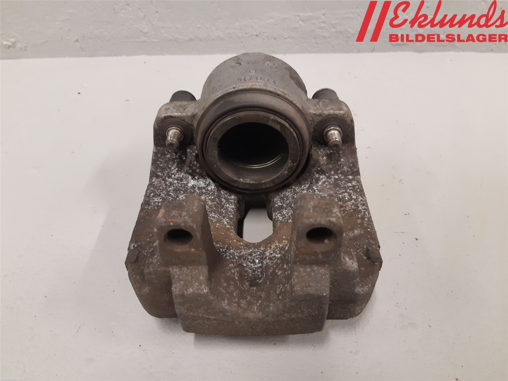 BMW 5 F10/F11/F18 09-17 Bromsok Fram Vänster