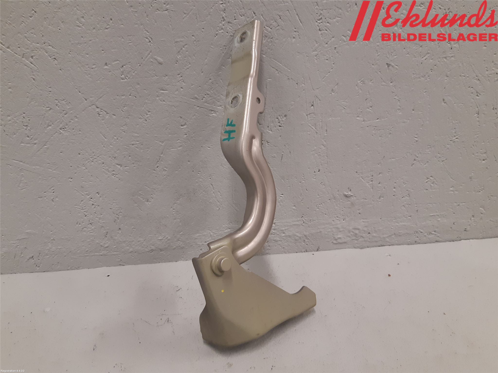 Fiat TIPO/CROSS 16- Huvgångjärn