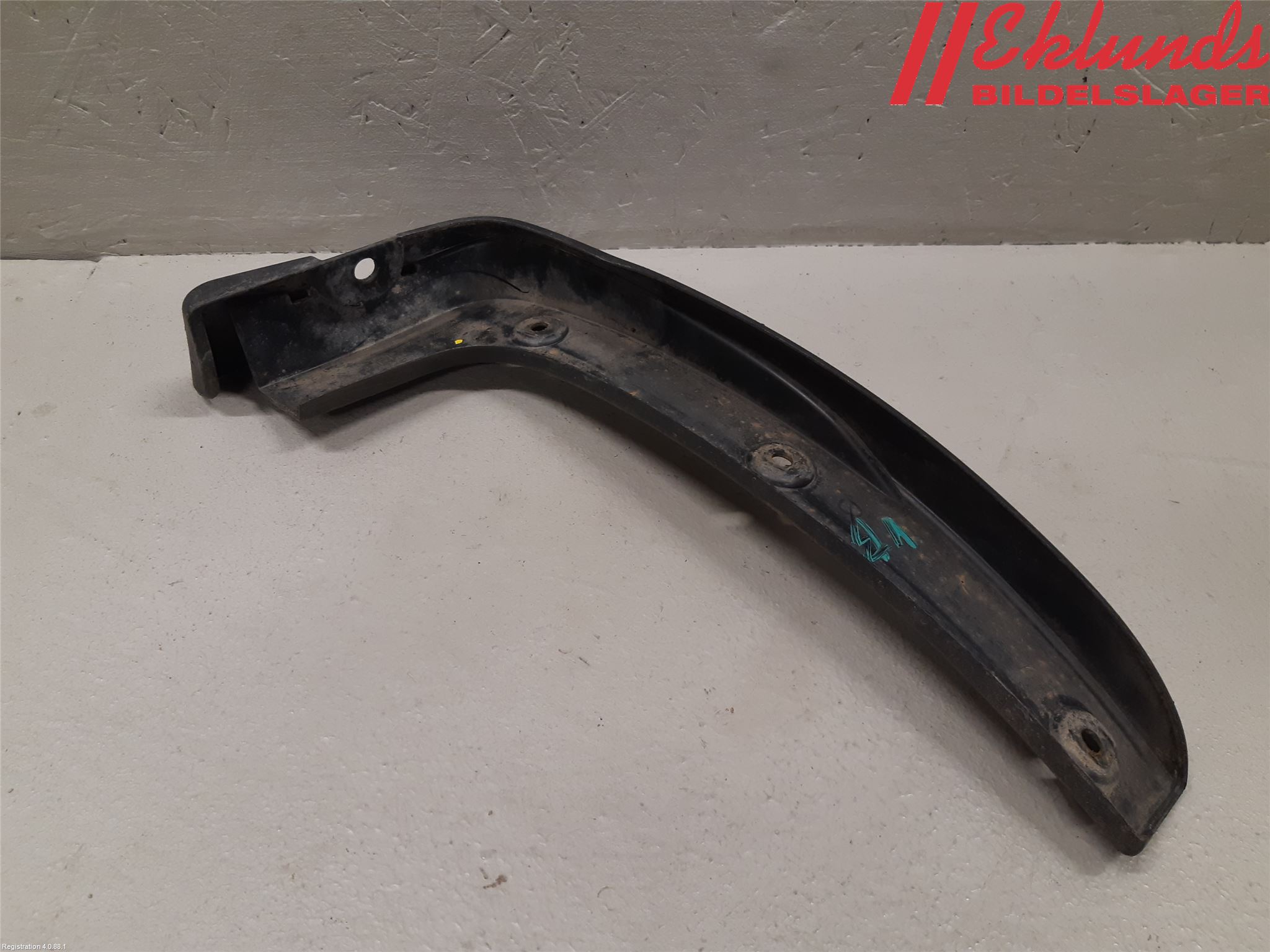 Hyundai SANTA FE 13-18 Stänkskydd