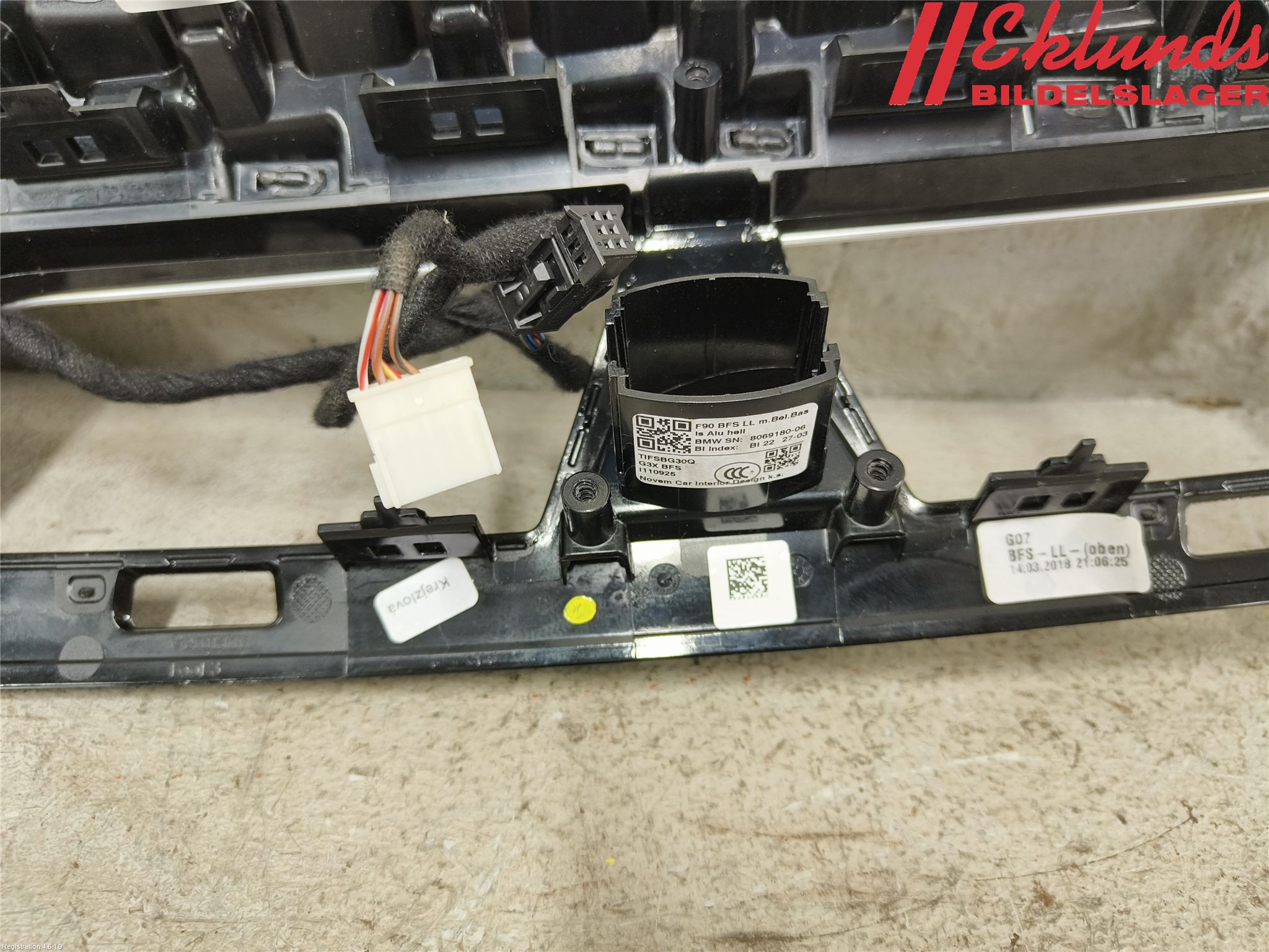 BMW 5 G30/G31/F90 17-23 Instrumentbräda