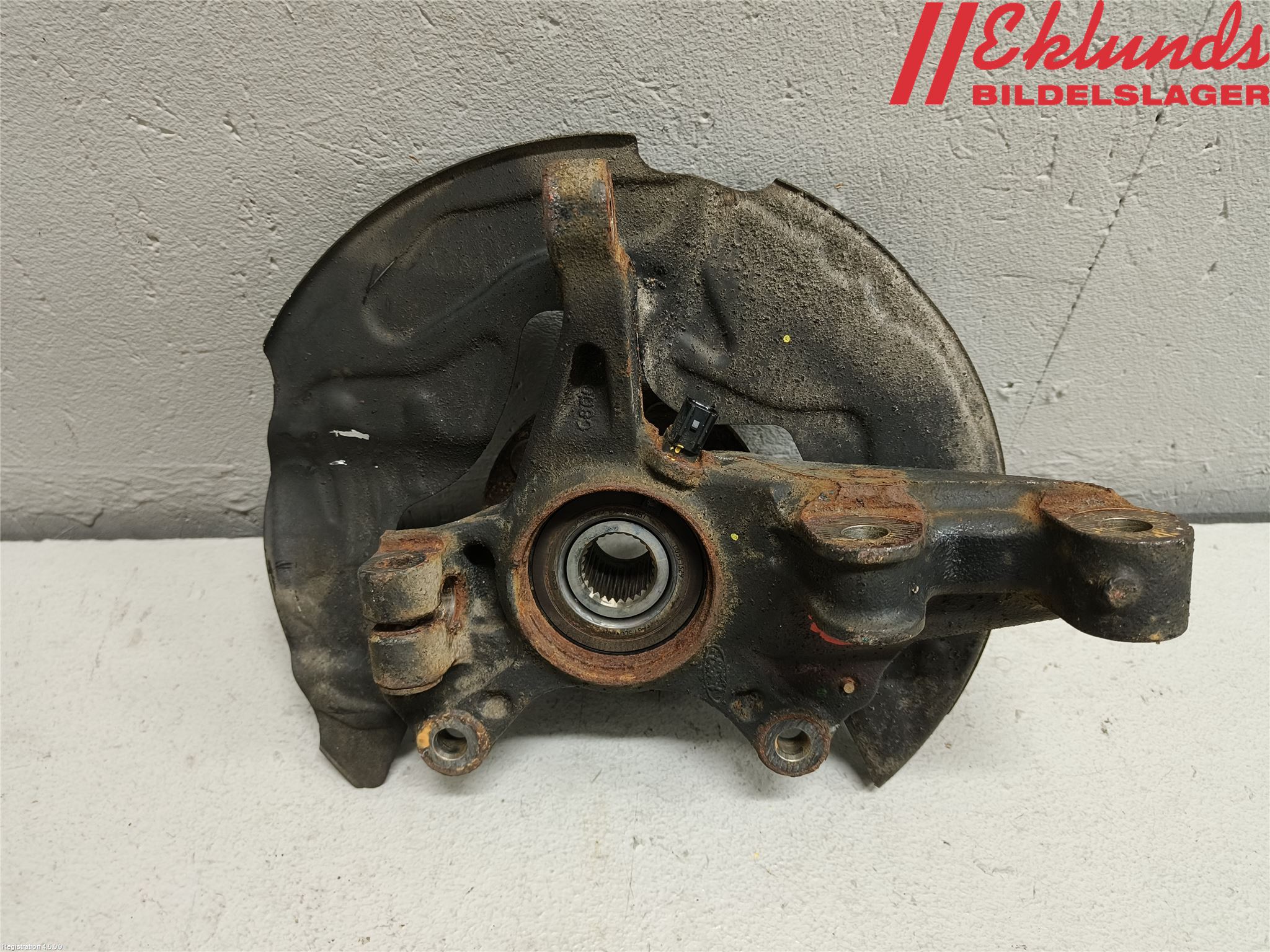 Ford FOCUS 19- Styrspindel Lagerhus Vä