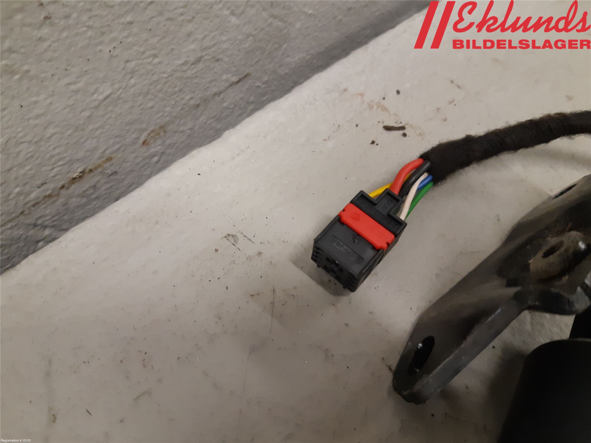 Volkswagen VW PASSAT 15-19 Bakluckeöppnare Automatisk