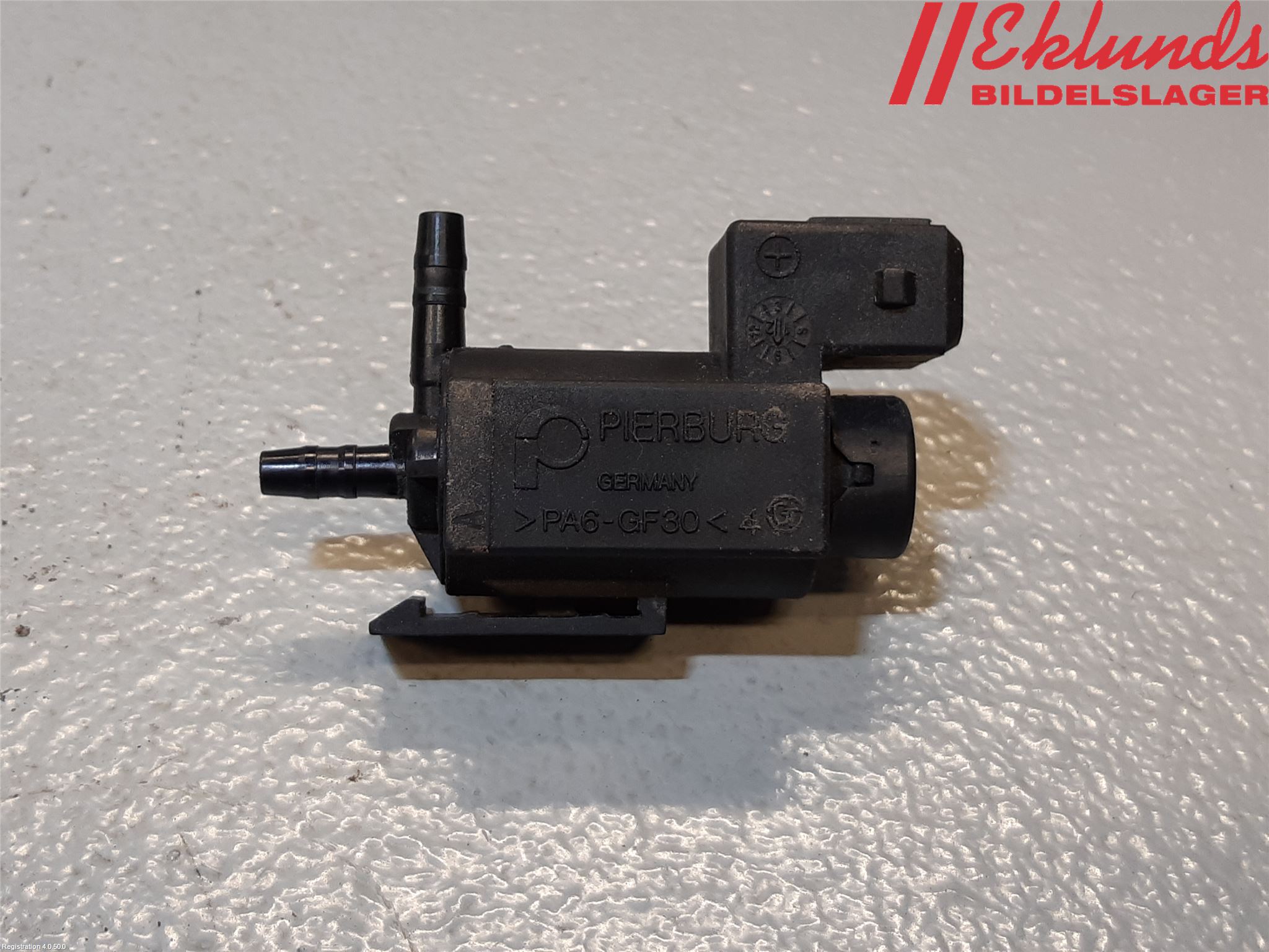 BMW 5 F10/F11/F18 09-17 Vakuumventil