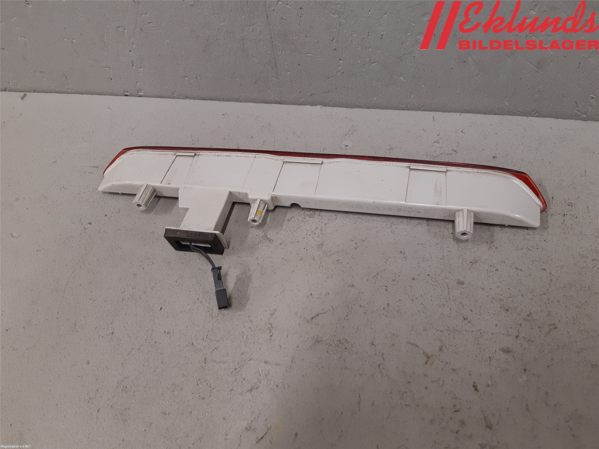 BMW 2 F45 Active Tourer 14-21 Bromsljus Bakruta