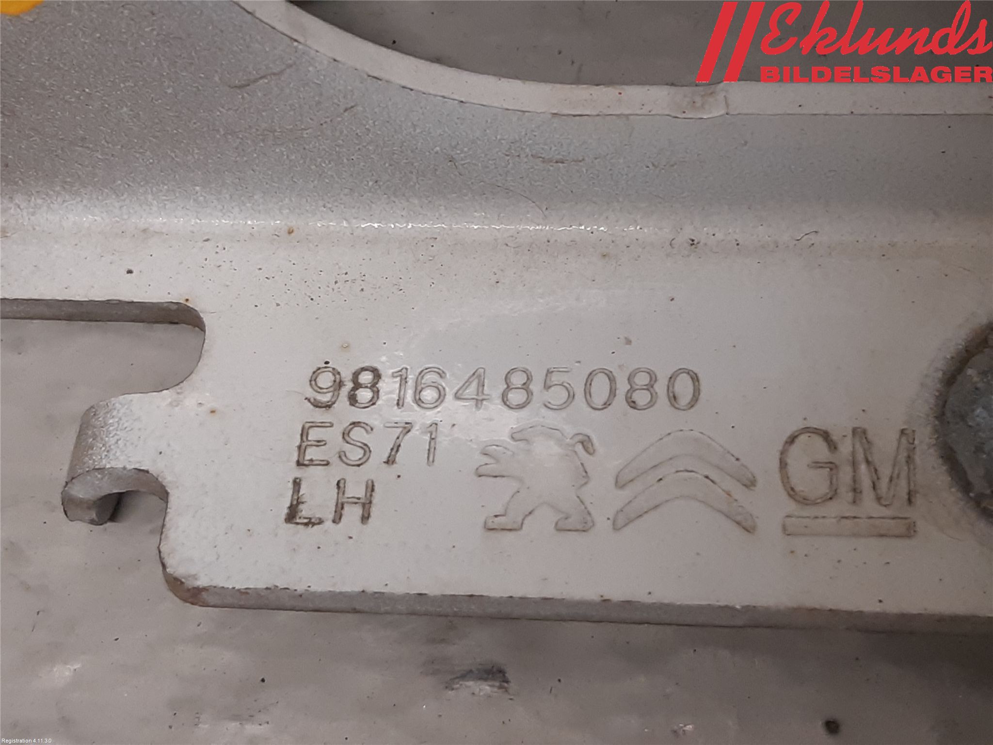 Peugeot PARTNER/E-PARTNER 19- Huvgångjärn