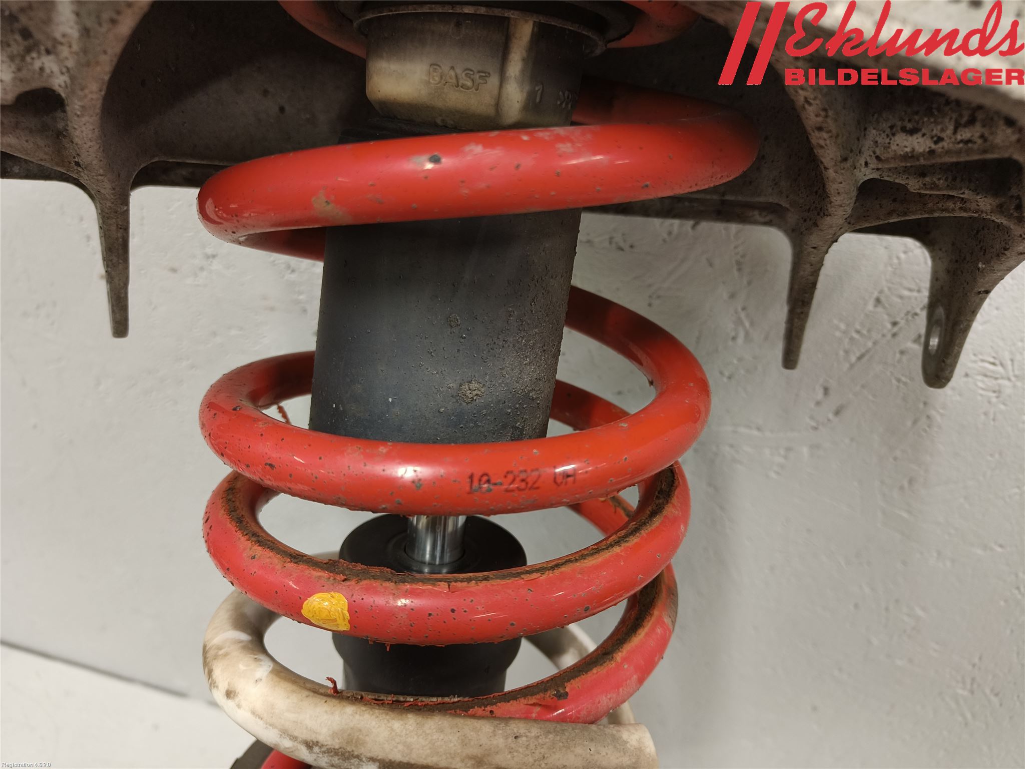 Audi A4 12-15 Fjäderben Fram Höger