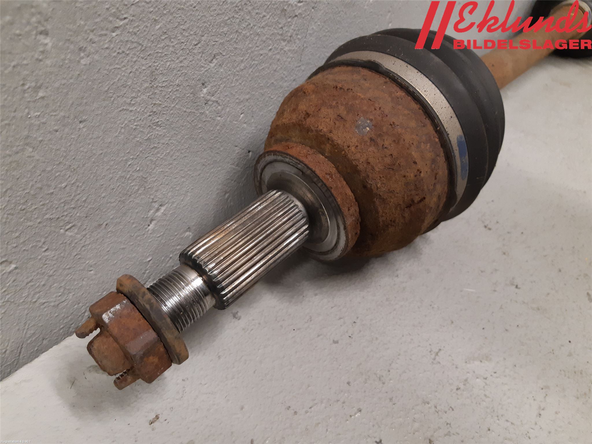 Opel VIVARO 15-19 Drivaxel Fram Höger