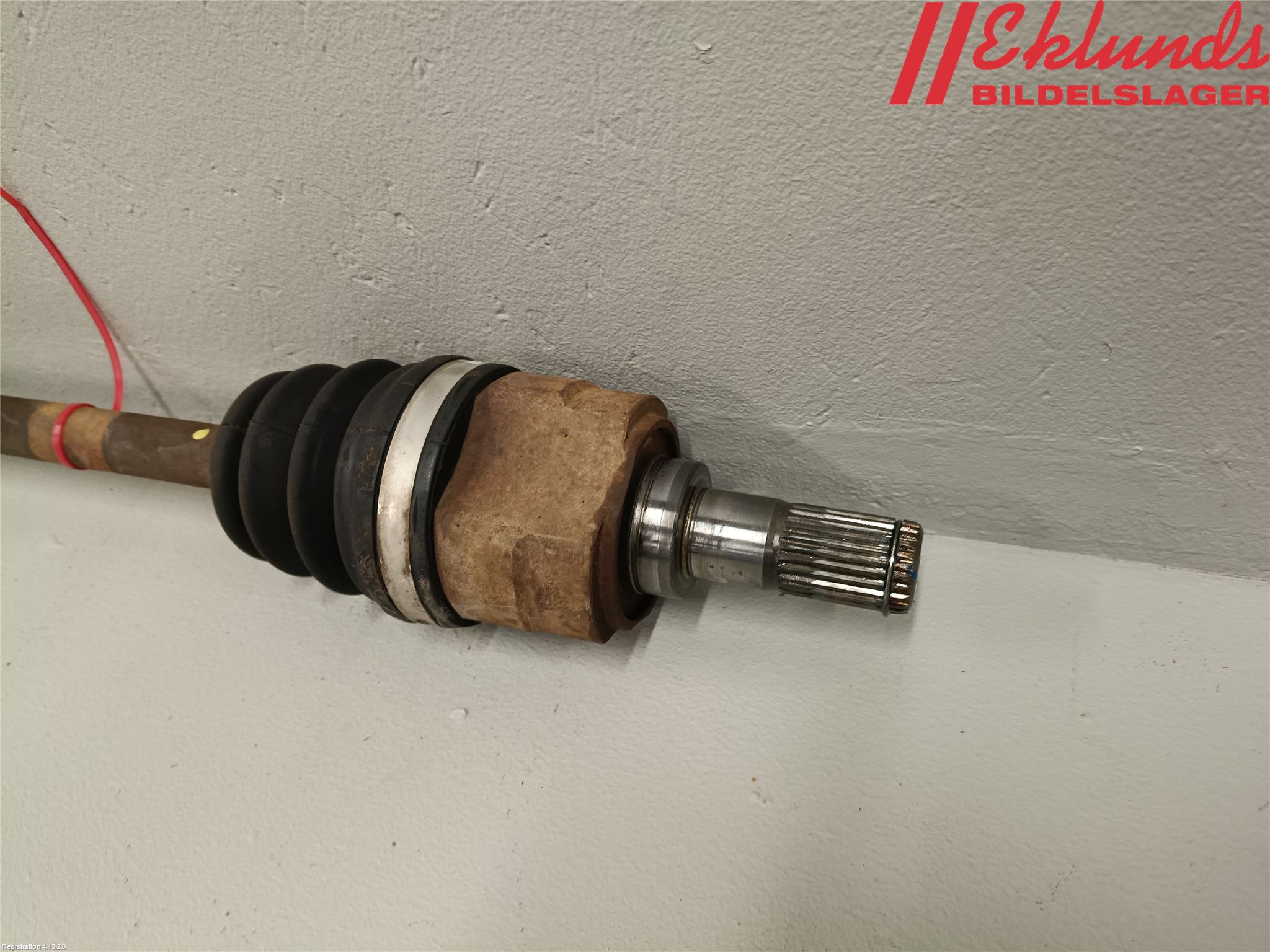 Kia VENGA 10-19 Drivaxel Fram Vänster