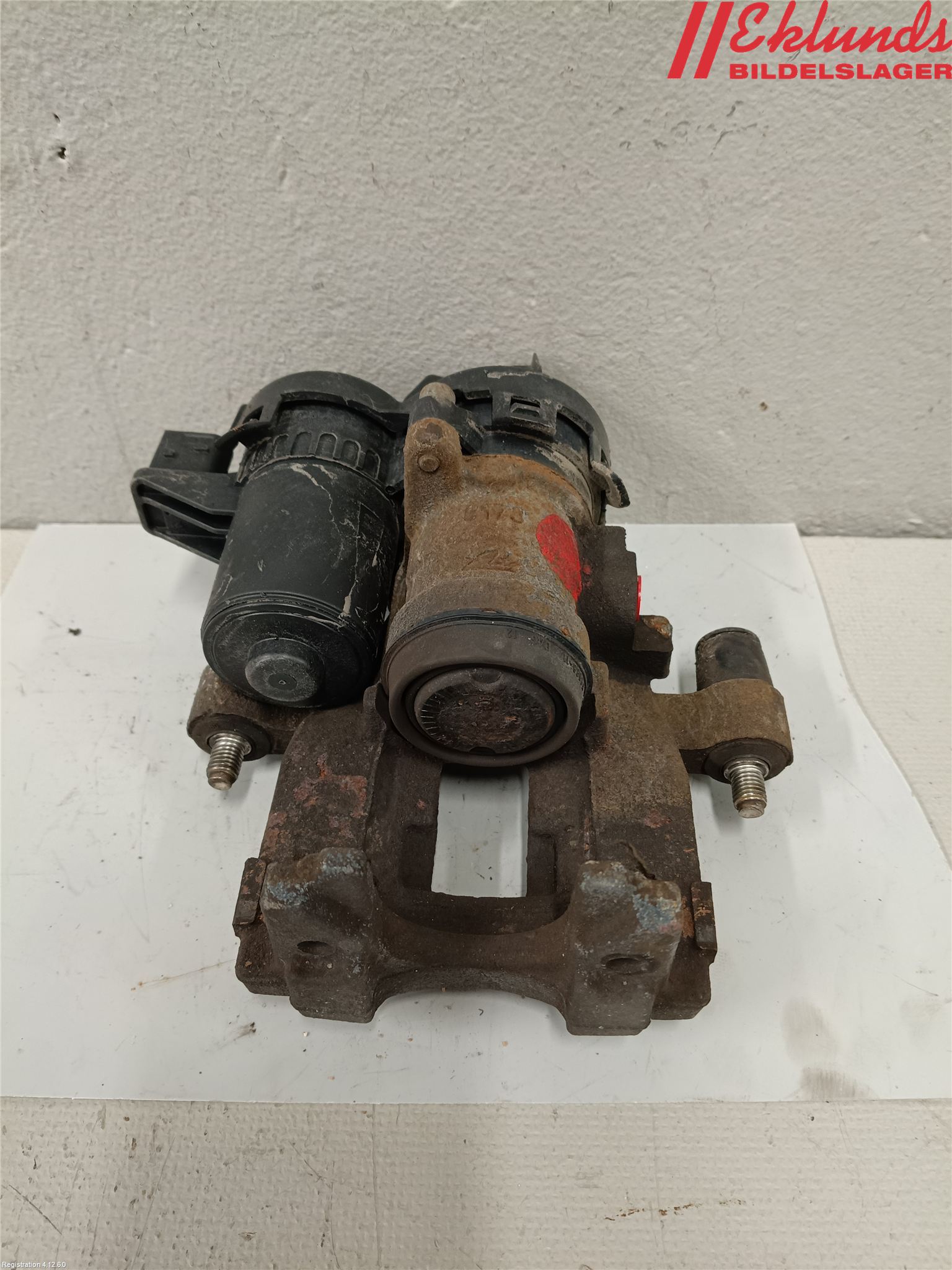 Volvo V60 19- Bromsok Bak Vänster